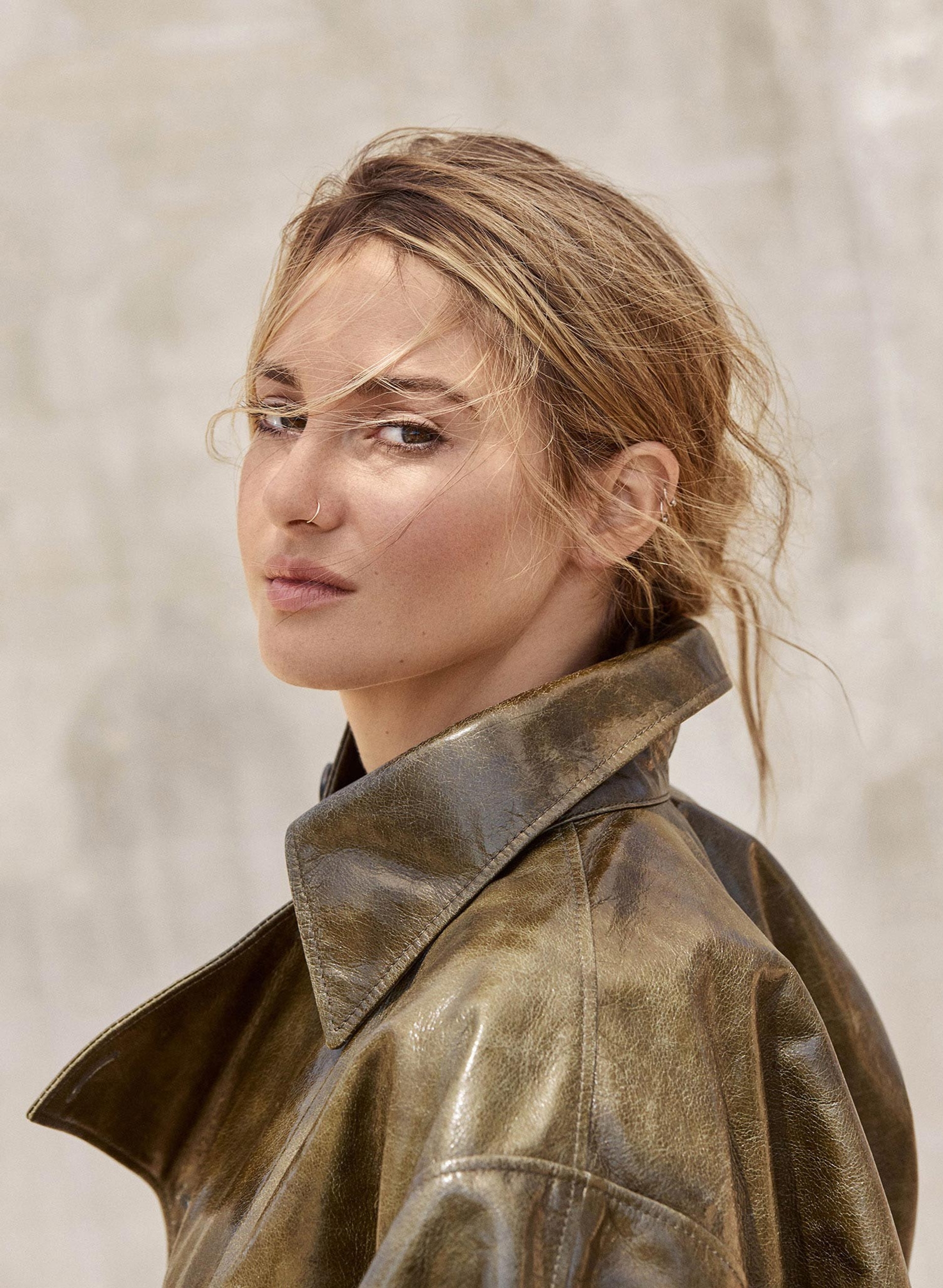 starworks-artists_2017-09_AAL_KYB_MARIECLAIREUK_07.jpg