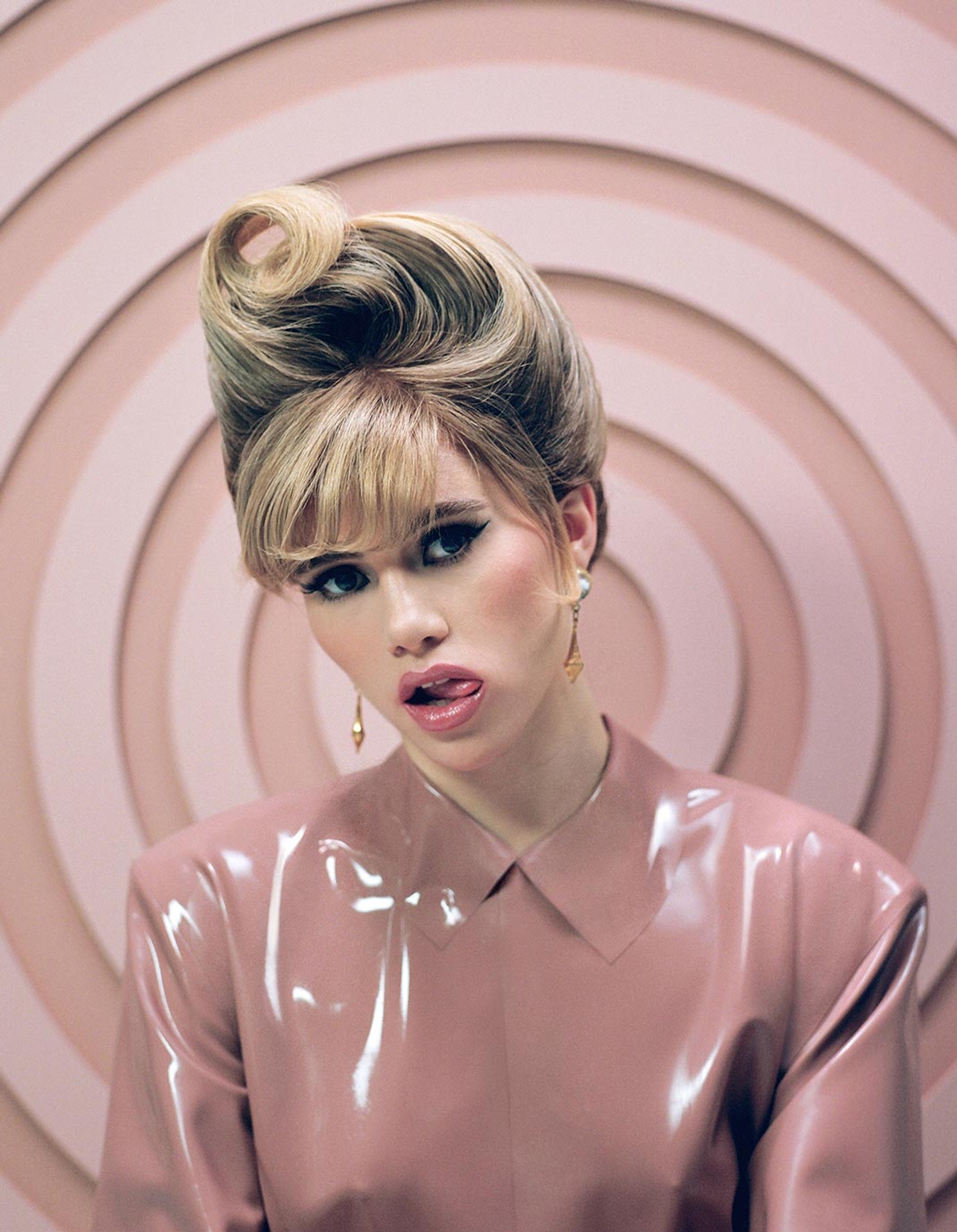 2019-05_CAC_LADYGUNN_01.jpg
