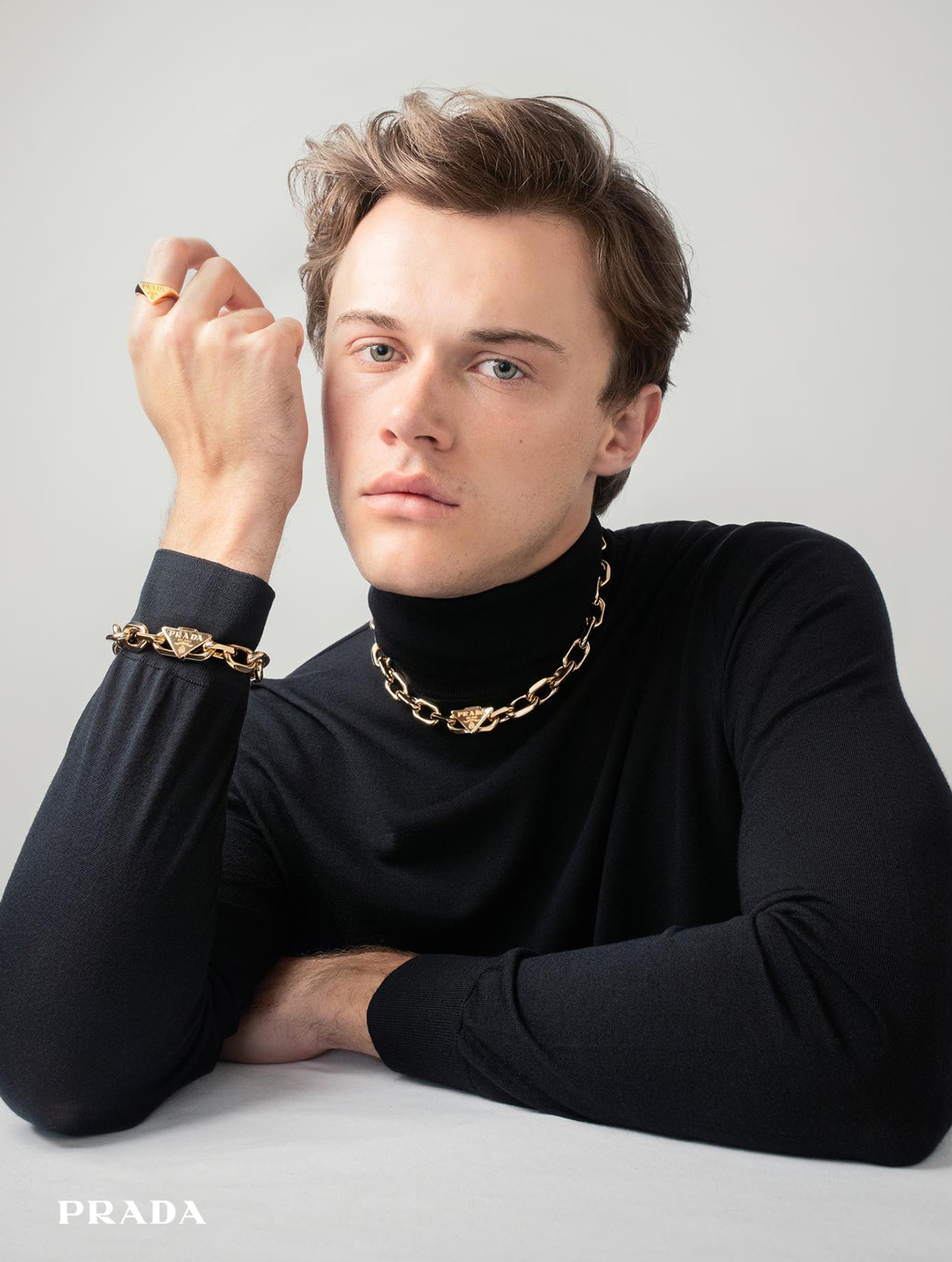 2022-11_MDE_PRADA_01.jpg