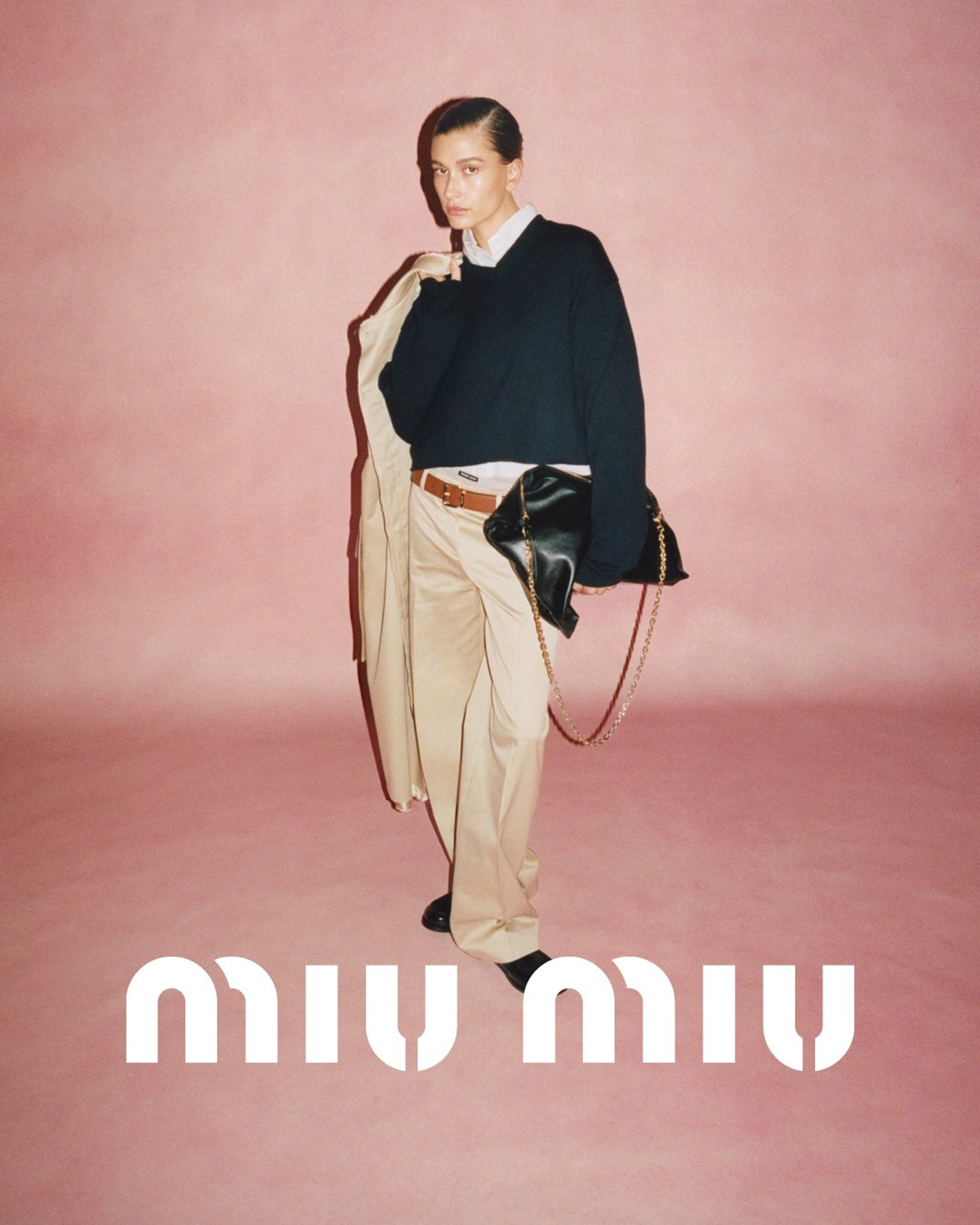 MIU+MIU_SS22_SOCIAL+MEDIA+FORMATS_FASHION21.jpg