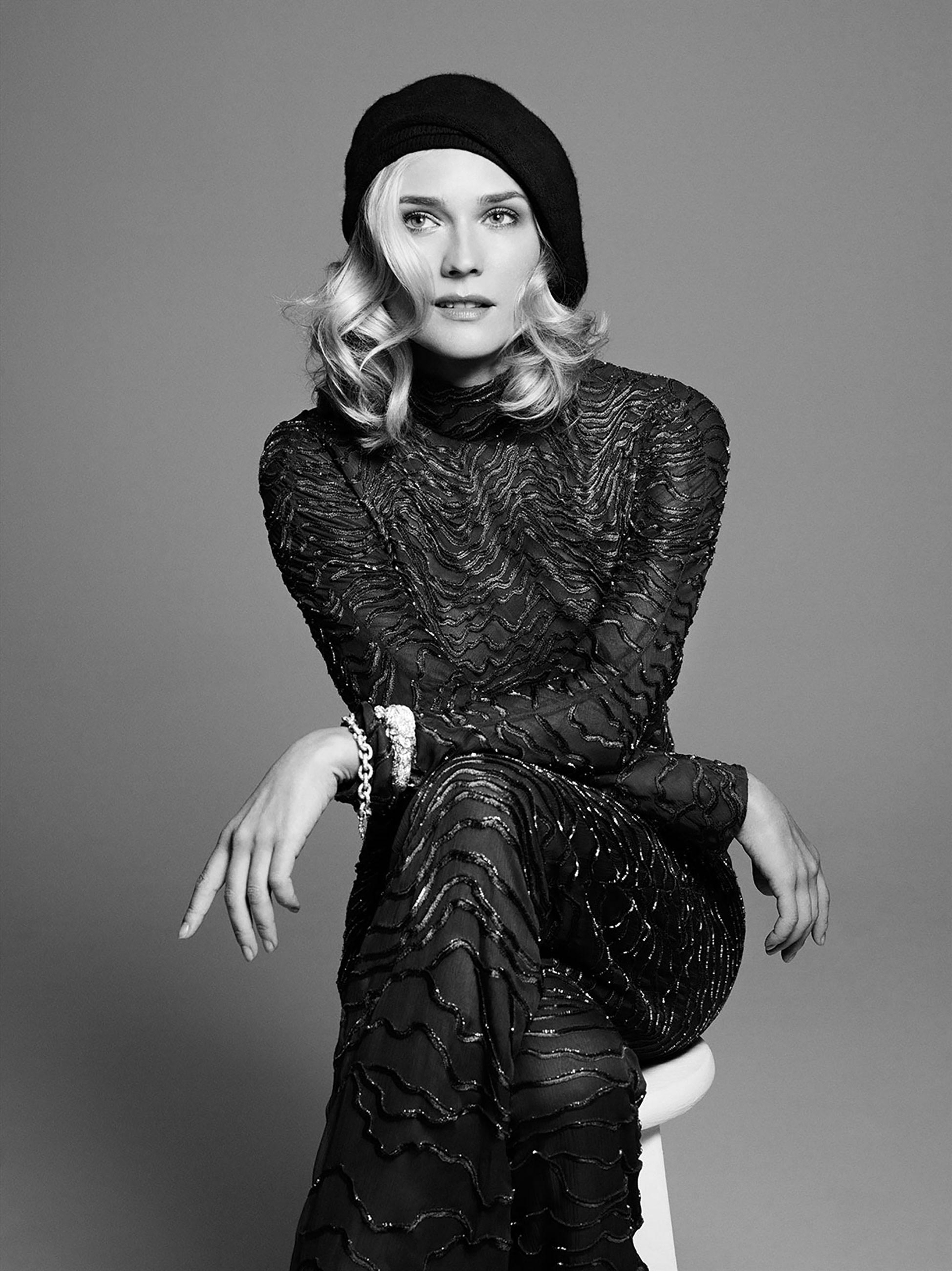 starworks-artists_2014-09_KYB_INSTYLE_01.jpg