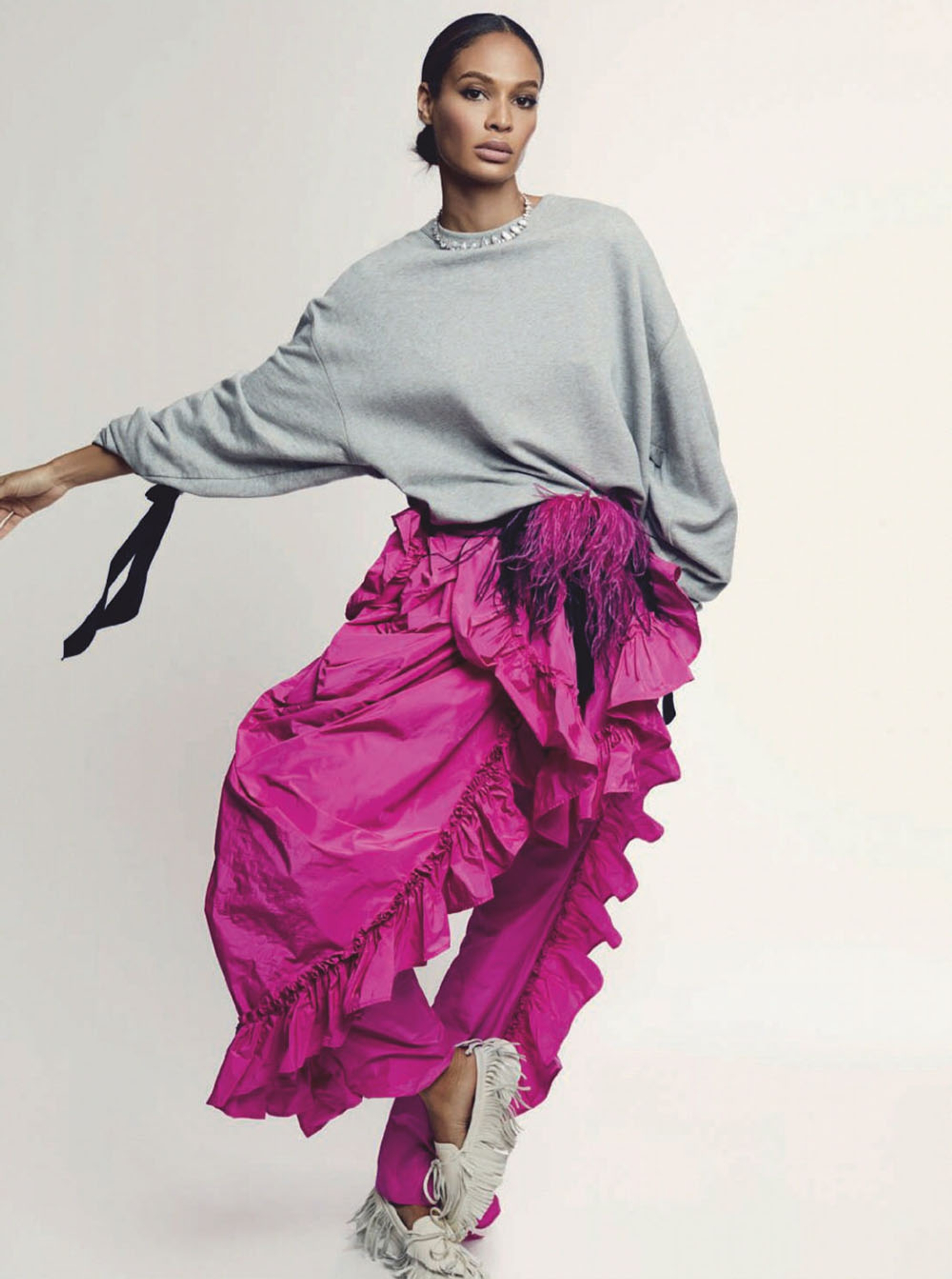 2020-02_LZI_HARPERSBAZAARES_12.jpg
