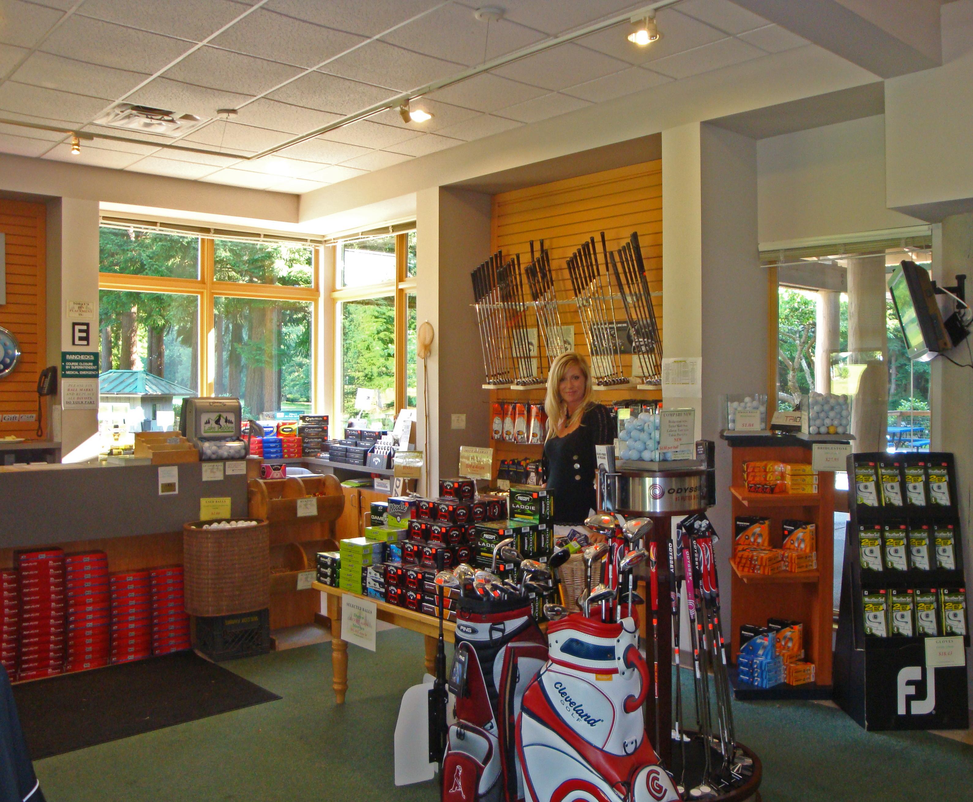 Lake Padden Golf Course Pro Shop, Bellingham, WA (© RMC Architects)