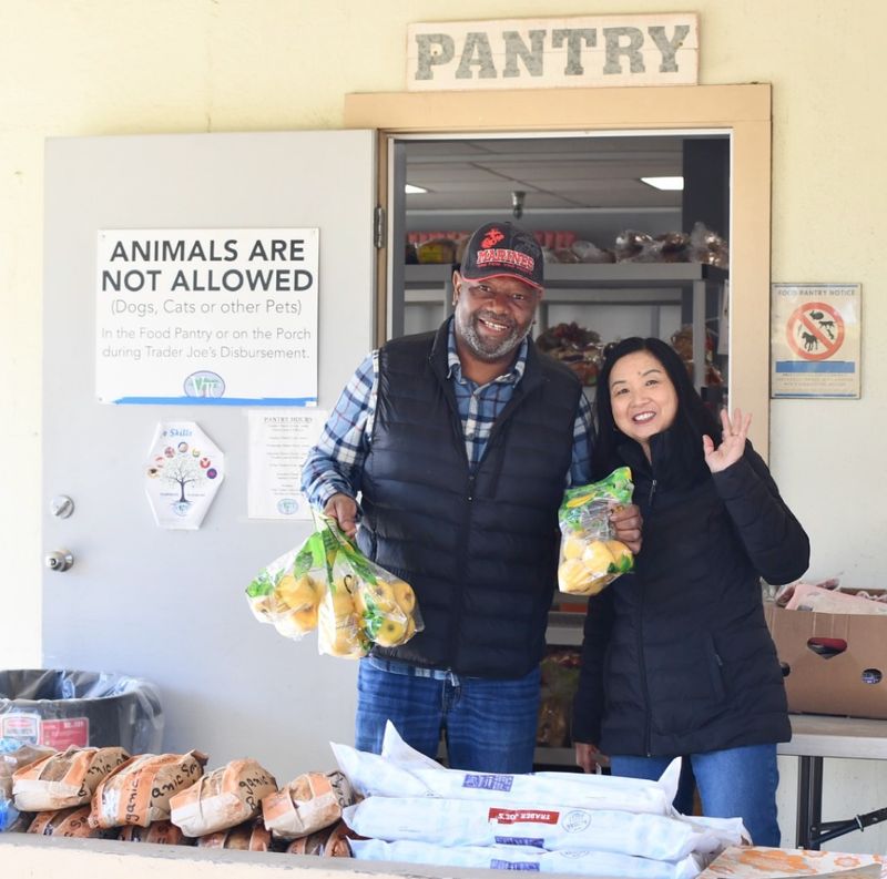 Veterans at the VTC food pantry