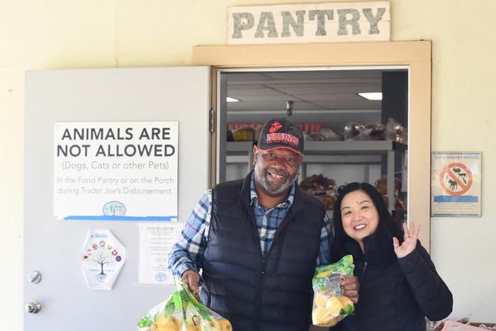 Veterans at the VTC food pantry