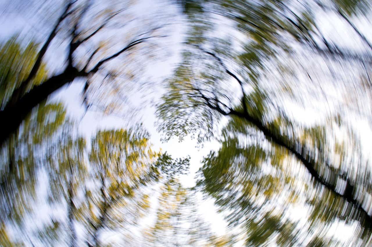 The Causes, Symptoms, and Ways to Treat Vertigo