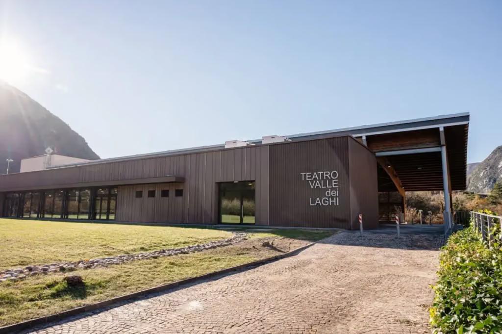 Teatro e giardino Valle dei Laghi