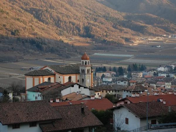 Giardini restrostanti il Comune di Cavedine