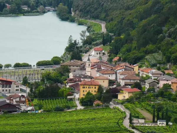 Borgo di Santa Massenza