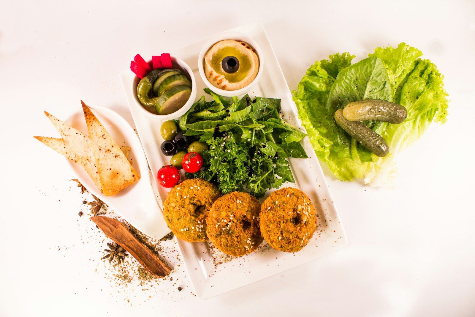 Anti-inflammatory eating is a pattern, not a cleanse.