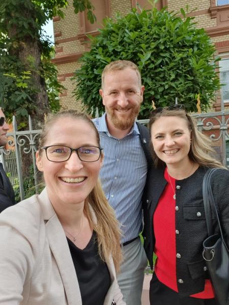 Drei campai Mitarbeiter