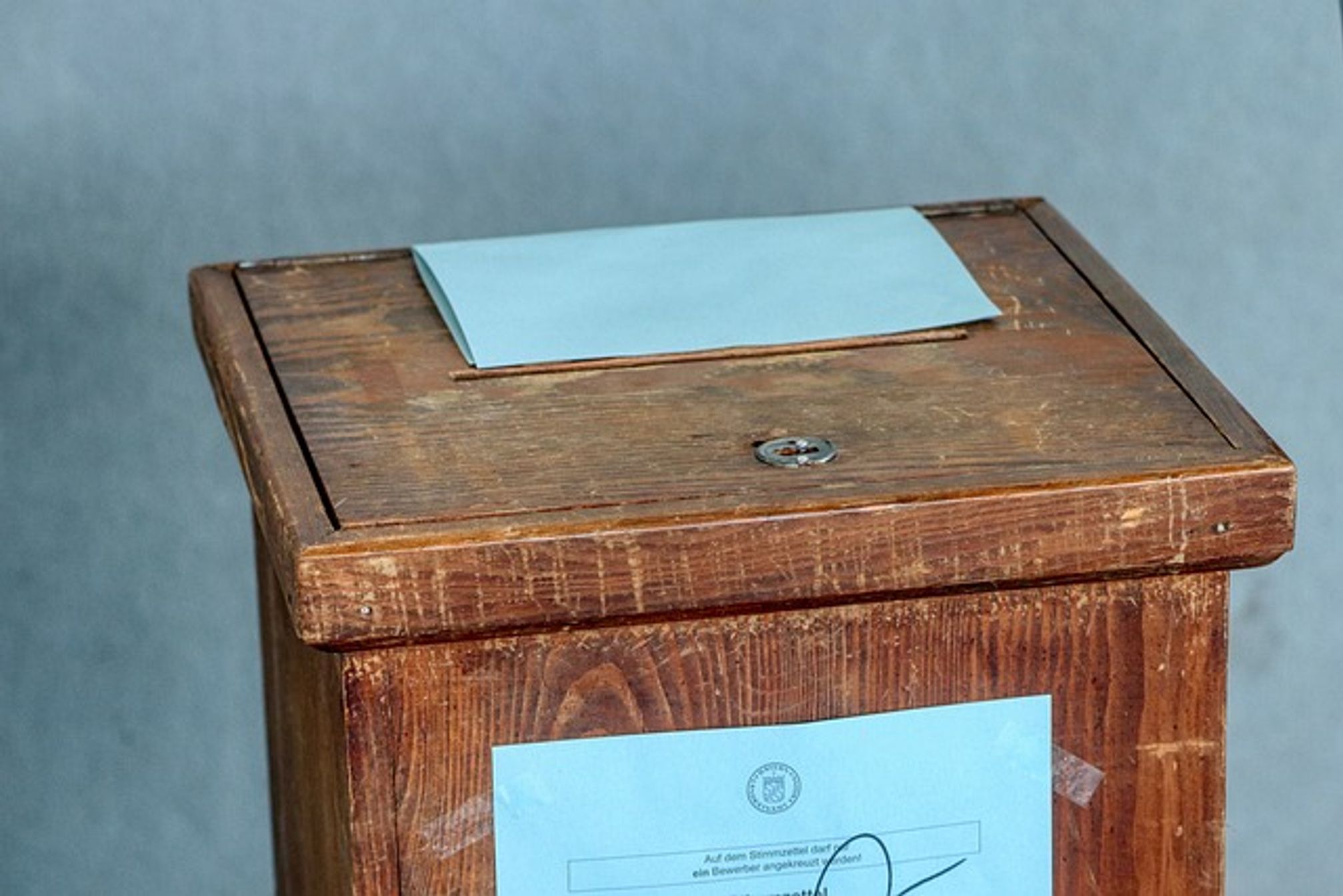 Ein Wahlkasten