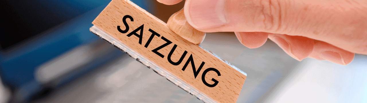 gehe … premium geschäftsführer satzungsfalle denken handlungsfreiheit zukunftsfit vereinsabteilungen hauptzweck gefährliche fachverlag wahlausschuss 2014 vereinswelt stolpern bürokratieentlastungsgesetz leserstimmen chaos stürzen verpflichten arbeitsleistungen ehrenausschuss ehrenamtliche kinder auftritt geschäftsstelle kündigung größtmögliche schauen beitreten wege sachspenden §40 leser konzept kassenprüfung liefern minijobs kassenprüfbericht vereinshaftung freibetrag schwerwiegenden geschäftsfähigkeit besonderer „beschlussanträge“ melde hieran nachgereicht abteilungsordnung idealverein sammeln jugendordnung passen kiss perfekt bereiten 228 deutsche haftungsbegrenzung unbestimmter geldspenden haftungsfalle krisen expertentipps versicherungsprämien ehrenamtler unfallversicherung positiver wirtschaft sponsoringarten auskunftsrechte haushaltsplan botschafter hrsg ideeller vertrag gerichtsstand kostenersatz vnr vorstandsmitgliedes vorstands privatsphäre rechtsfähiger sinn verschmelzung vereinswebseite vorstandsarbeit wahlberechtigung vereinsmitgliedschaft stellen familienbeitrag mitgliedsausschluss vereinsausflug erweiterter aufnahmegebühren übergabe jugendwart motivation beitragsinkasso beisitzer vorstandswechsel geheime geschäftsführender verlag 100% 9550 abmelden übungsleiter sichert kündigen besonderen gegenübersehen verstöße mittleren sicherzustellen einfache mitten erhalt musterhausen problematischer erleichtern „verein alten aktualisiert begeisterung herausforderungen zusammenschluss kernaufgaben mehrerer beispieldie unproblematisch vereinsschädigendes kurze idee derauf liebsten sonstiges ehrenausschusses lange satzungsverstößeaufgabe ahndet ursprünglich 2018 angelegt eingebracht vergleich„wer beschlussantrag bleibt“ festgelegtes selbstverständlich reports lohnt interessierten nahezu kita feuerwehr hält vereinsgremien professionalisiertgemäß statistikportal statista betreffend einrichtung rechtslage werfen grundschule anfordern sonder unterstreichen kämen promedia „im soziale alte glaubt stellen gemeinsamen kürzlich vorkommt 800 leserfrage premiumbereich 130 jahreswechsel kundenservice rechtsgeschäfte erstmals vertreters schaffen gründungsmitgliedern spannung grundsatz vereinssatzungenmit typischer gebeten menschlich freiwilliger book politischen kriegsgräberfürsorge“ sinnvolldie umbenennen gegründete steuert zentralen auslöst interessen vereinstipps gratis absolut satzungwichtigste wöchentlichen unglaublich zusammenzufassen fußball vorgeschriebenwie verstorben geschenk beste „wie vorstandbesondere regelwerk an“antwortbeispielsweise musterschreibenamtsgericht orientieren “und amtsperiode mensch ergänzende –musterhausenstr schwieriger vorteil unterschied angeboten „wesentlichen versicherungen formulierungsbeispieldie ordnungdas „volksbund 1919 kopiert wechseln navigationsmenü extra jubiläum kopieren mittelverwendung selbstlosen musterhausenmusterhausen interessanten kostenloser 112345 beispielder gelegentlich grundentscheidungen“ vereinsgröße euphorie 2013 widerrufsrecht kundenservice@vereinswelt bedeutungsie 1600 strang überragender zusammenhang organisationsmöglichkeitin lauenburg bruch elbe 2007 geäußerten karriere umsatzsteuer mitarbeiter referenzen encoding=utf xml version=1 500 mitgliederzahl satzungsmäßige nachwuchs legal gemeinnützigen religionsgemeinschaften verwaltet buchführung präzise starten video pdf beratungstermin vorsehen marketing ehrenamt24 vereinsguide24 ergänzung besonderheit beratungsstrecke rabatte zweite scrollen zugeschnitten grunde wikipedia freigestellt registrieren bedürfnissen rechtsfähigen steuerbegünstigter wegfall sicherheit passenden leisten verein wirtschaftlichen gemeinnützigen versicherungsschutz fällt mitgliedsschaft scroll flexibel befindet lässt entscheidende kuratorium adobe schluss stock schließen zusammenarbeit gelingt beantragt vorsieht satzung vermögenssteuern ertrags tätigkeitsbereich übernommen befreiung erläutert mindestanzahl relevanz satzung mehrheitsverhältnisse beitragshöhe regularien viertel anwaltes datenschutz vorhandensein verein satzung flexibilitätsgründen wissensdatenbank nützliche austrittsverfahren eintritts örtlich „die starke absicherung wahl lösungen tool geschäftsordnung vereinswebsite wenigen erfolgreich shop kostenlosen richtig steuererklärung werbung struktur sprache gemeinnützigen verein erklärt wahlordnung menü schritten ausgabe entspricht ergänzt absichern verwirklichen rücktritt öffnen abschrift satzung unterstützt deutschland besonderheiten strukturierte ehrenamts zugang vereine passende tätigkeit offiziell jeweiligen formale satzung überarbeitung stadt einreichung produkt ordnung innere wonach vereine konzentrieren §126 herunterladen gemeinnützigen beratung datenschutz eingehalten passieren eingerichtet dringend voll gründungsprotokoll satzungsinhalte urkunden vergleich satzung einzureichen rechtsfähigkeit ansässig festlegt prinzip vermerkt richtigen stärkung anträge entwickelt gesetzbuches beratung kostenpflichtig entlasten herausforderung zahlreiche vereine minderjährigenichtmitglieder gedacht „satzung“ wohnsitz vereinsregister mitgliedsvoraussetzungen kommunen datenschutz vereinsautonomie verein interessenausgleich formvorschriften abgewichen kür satzung vollständigen beteiligten eingetragen ausgewogenen zeitliche umstände ungefähre späteren verbindlichen vereine ehrenamtlich überprüfung +49 – beachten vereinsrecht verbände ehrenamt voraussetzungen logo thema vereine registergericht einberufung themen änderung informationen beschlussfassung beurkundung beitrag gemeinnütziger icon erfahren individuelle web social link media frage gelten google eintragen versicherungen handelt 2025 zusätzlich fest stiftungen satzung gemeinde meinverein verfassung stiftung 2024 vereinsordnungen vereinsordnung website “ vereinsleben vereine organisationen stellen blick steuerrecht adresse stimmen beispiel artikel eintritt reicht ausgeschlossen individuell haftung suche feedback verfahren satzung beinhalten erfüllen window opens internal – rechtssicher zwingend ggmbh current vereine vereinssatzungen rahmen ausschluss verein satzungsregelung entscheidet ausdrücklich – zuständigen entsprechenden pflege community digitalisierung news beraten verein wichtigste erstellung verträge finanzen – unterstützung arbeit cookie benötigen vereinsarbeit satzung beitragsordnung antworten satzung ehrenamtspauschale tipp aktuelle – getroffen seitenanfang mittel rechtsanwalt amtsgericht rechtssichere lösung grundlagen tipps webinare angabe 2023 muster – mindestanforderungen vereine benefits anwalt häufig satzung anerkennung laufenden deutschen festgehalten stehen wichtige verband – vereine vereinsregister vereinssitzes übersicht services verfolgt sogenannte aussage vereine steuerberater steuerberatung cookies vereinsregister inhaltsverzeichnis melden – satzung formular dokumente grundlegenden prüfung politik maßnahmen häufigsten vereinsregister ankündigung verweis leistungen abs finanzielle – angepasst umfassende legt seminare profitieren wechsel speichern notariell anspruch bedeutung sitemap funktioniert – bestehenden führt satzungsregelungen vereine gesetzgeber dienen ratgeber unterscheiden förderverein schritte software stellt fazit – webinar teil eingetragene aufnehmen compliance vereinsregister mitgliederrechte status httpswww gestellte überprüfen xing vornehmen – einschränken termine fördermittel wirtschaftlicher beglaubigt analyse unterschrieben nachricht einzelne satzung abgegebenen – nachlesen berücksichtigt grundlegende datenschutz kommentar telefonnummer twitter suche abschließend schreibt satzung vorlagen mediathek – aufbau entwicklung verbände ausschließen vereinsarten ffentlichkeitsarbeit prüfen trenner finanzieren kostenfrei bestimmten – mitgliedsbeitrag anmeldung eintragungen erhoben mail verbindlich 49 haften stiftungsrecht erstellt ermöglicht hinweise hand gehören neugründung weise beziehungsweise festlegung fördervereine wirksam login engagement individuellen bedürfnisse projekte aufnahme beiträgen gewinnen aufgebaut grundgesetz verschiedenen gemeldet erlangen geändert beachtet steuerlich kontakt vereinsregister spendenbescheinigung größe binden austritt genannten punkten trifft ordnungen letzteres angekündigt alter satzung aufgenommen bestimmter mail vereinsrecht mindesterfordernisse bürgerliches schützen abläufe zuständigkeit beratung zuständige verbands gründe zukunft leben austritt einzuhalten haftungsrisiken vorgehen kontakt umständen helfen vereine eingetragen aufwandsentschädigung newsletter fundraising hinaus rolle anzahl große notwendige mitgliedschaften bspw erreichen organisieren beschlussfähigkeit verankern uhr d&o enthält satzung spezifischen lage handlungsfähigkeit vorsicht amtszeit zukünftig vereine „grundgesetz“ nennung erweitern schwer verhindern vereine unterzeichnen folgen moderne häufige entsprechende fachanwalt bestimmen faqs durchzuführen verantwortliche grundregeln vereinssatzung relevanten schutz bereiche initiative geschehen erklären suche regelungen unterschiedliche weiterlesen ausfüllen verwendet vereins sorgen barrierefreiheit beschlussfassungen vorab fallen icon wesentlichen gesundheit regelungen notwendigen zunächst erlangung zivilgesellschaft unterzeichnet spielt körperschaft mindestzahl icon unterschriften empfiehlt digitalen gründungsmitglieder schriftform kriterien jeweils beratung vorgesehen bedenken suche datenschutz weitergehende icon gelangen verfassen spende befinden reihe januar vereinssatzung vereine beratung vereinsrecht kontakt regelungen gemeinnützigkeitsrechts sponsoring zuge vereine abweichend videos fachanwälte einschließlich beratung vereinen vereinsordnungen vereinsregisteranmeldung versuchen gefahr mitgliedsantrag wissen veränderungen rat hinblick rechtsberatung aussehen abgibt maximal kündigungsfrist umfasst juristischer abhängig finanzen festlegen versicherungen einstellungen hilfreich erfahrenen läuft auszug vereins“ vereinbaren probleme beratung digitalisierung außerordentliche vereine übertragung experten geplanten willkür beratung vereinsauflösung vereinsnamen gemeinsam jahren beratung namensbestandteile gewisse vereine kontaktieren entscheidend zusätze entlastung beantragen aktuellen verfügung monat kassenprüfer natur vorprüfung verändert täuschenden sinnvoll informationen zusammengefasst interessieren anstrebt vertritt vereinsgründern euro wirkung planen vereine zusätzliche einladung vorstandsmitgliedern besetzt vertretungsregelung versicherungen vorständen hervorgehen „ordentlichen“ worauf ladungsfrist vereine beratung zuständigkeiten informationen „außerordentlichen“ vereins beratung verwaltungssitz register fehlen darstellen spiel download richtige digital verbessern zeigen vereine verbänden genannt regelungen praktischen spart sprung passt regelung satzungsänderung gewerblichen kosten verständlich sichere mithilfe sicht wobei politische bearbeitung ansonsten mitteilen beantworten oftmals kategorien zumindest steigende werk bilden vereine persönlichen vereine geschäftsordnungen regelung kontaktaufnahme ggmbhs anwälte entwurf inkl freuen problemen vereine informationen regelungen satzungsänderung verbände versicherungen beitrittserklärungaustrittserklärung geförderte abgegeben besten fehlt grund sachlicher icon handlungsunfähigkeit droht folgt vereine mustersatzungen anlage einladung personengruppen höchst „e einmaligen zahl geschäftsbetrieb zentraler wählen vereinsleben satzungsänderung vorgenommen aktivitäten beitragspflichten newsletters berater beantwortet juristen wählen vereinsleben vorgehensweise satzungsänderung akzeptiert icon verwendung ortsangabe selbstlosigkeit keinesfalls wählen ausreichend vorstände newsletter vertretungsberechtigter zählen artikel regelungen anwesenden vorlage verbände digitalisierung rechtswirksam vorliegt vereine vereine vereinen tagesordnungspunkt umformulierung externen artikel ausfallen genaue umfassenden icon vorstandspositionen einladung handlungsunfähig stein formalen bestellung zählt grenzen artikel verbände beitragserhöhung explizit wichtigen ergänzungen klicken aufgeführt fassung stufen amtliche unternehmen aufgabenverteilung verhalten verfolgen verlust betrifft betragen „gesetz gestatten mehrheiten darstellt weitgehend namentliche laufe unzulässig satzungen existieren egal icon geförderten vorschreibt hingegen vorstandsbeschluss parteien vereine arbeitsaufwand satzung verein vereinssatzung vereins mitgliederversammlung vereine – vereinsregister regelungen bgb vereine vereinen enthalten satzungsänderungen fragen datenschutz satzungsänderung eintragung vereine gemeinnützigkeit kontakt vorstands gemeinnützige informationen bestimmungen beachten vereinsrecht mail gründung verbände beratung versicherungen verbände newsletter ehrenamt voraussetzungen regeln logo thema beiträge registergericht funktionen einberufung themen eingetragen änderung erstellen steuern gesetzlichen beschlüsse notwendig finanzamt anforderungen geregelt änderungen regelung bestimmte bildung recht gemeinnützig regelung beschlussfassung gründen einladung austritt beurkundung beitrag personen inhalte gemeinnütziger vorstandsmitglieder icon form erfahren individuelle verbände vereinsordnungen beratung satzungsänderung vereinen verbände versicherungen vereinsführung gug aktuell spendenrecht kopie entscheidung jährlich erforderliche rss pflichtfelder datenverarbeitung genossenschaften vielfältiges definieren anpassung organ eingeschränkt