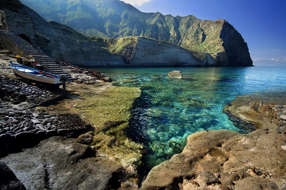 Volcano Sailing Experience – Sicilia & Insulele Eoliene — fotografia 4 din 10