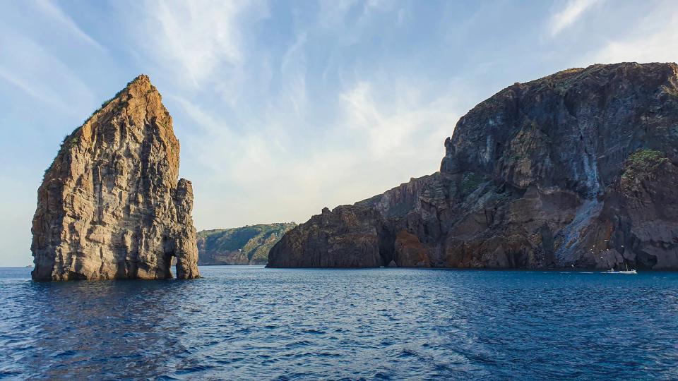 Volcano Sailing Experience – Sicilia & Insulele Eoliene — fotografia 7 din 10