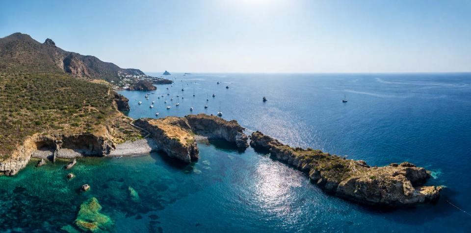 Volcano Sailing Experience – Sicilia & Insulele Eoliene — fotografia 1 din 10