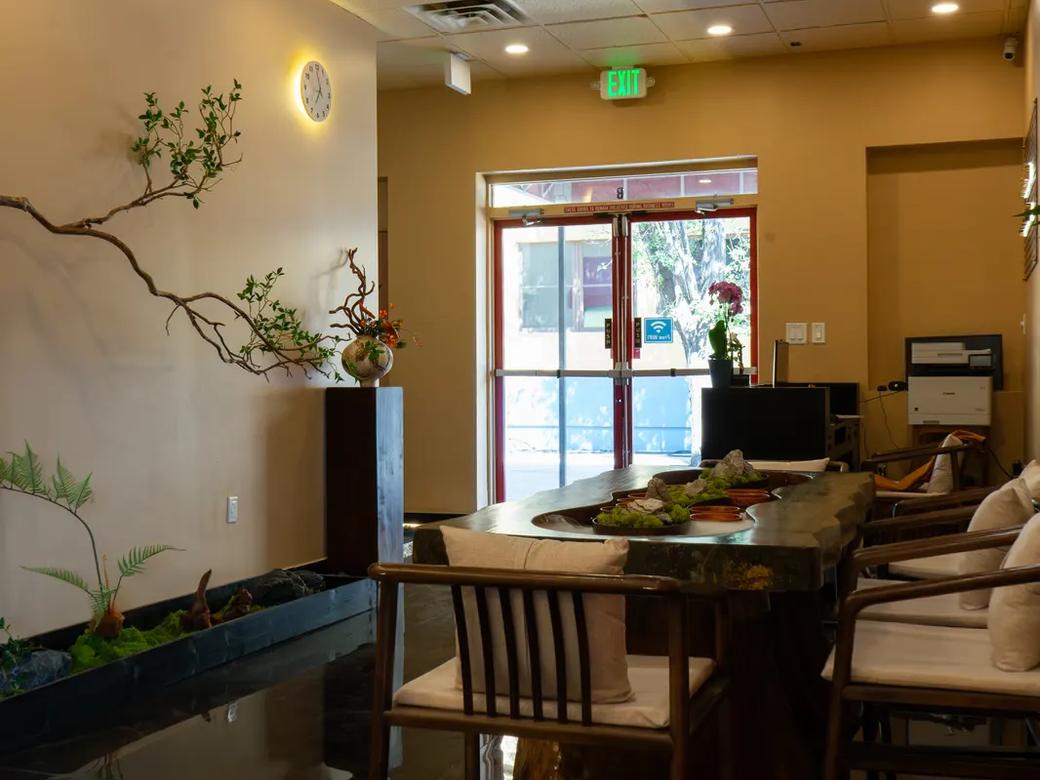 Reception, a live-edge stone counter