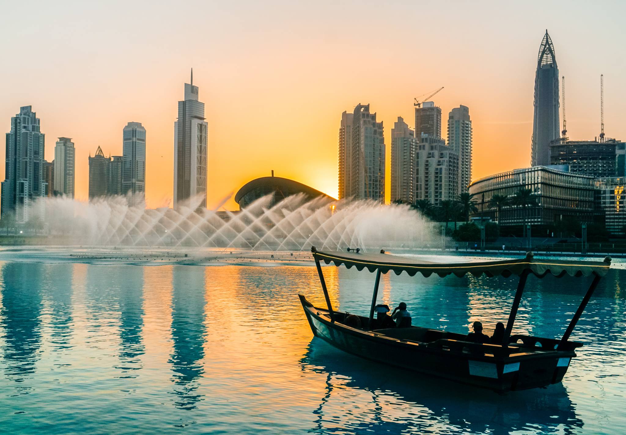 dubai al tramonto