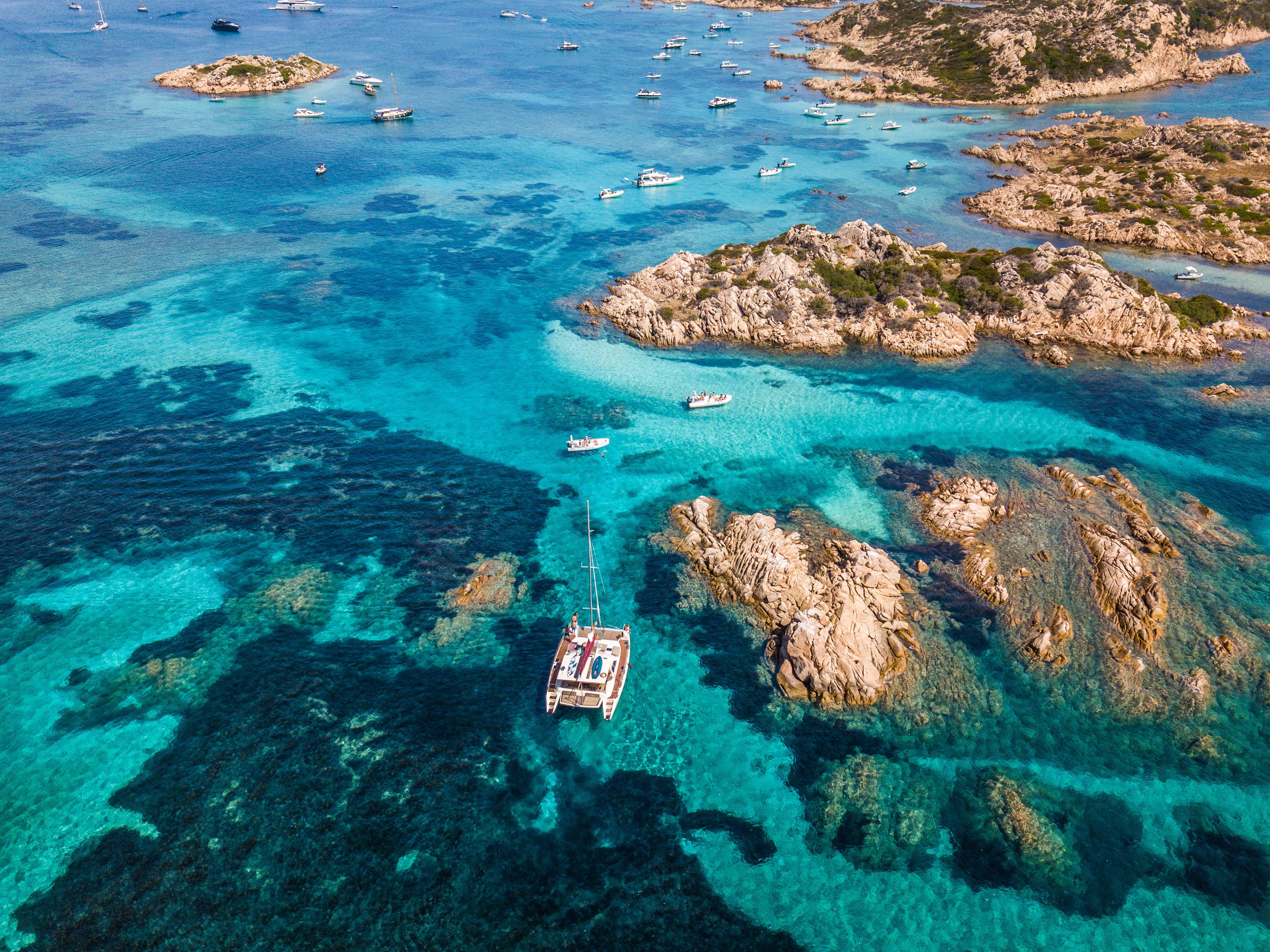 Tour in catamarano di Sardegna e Corsica cover