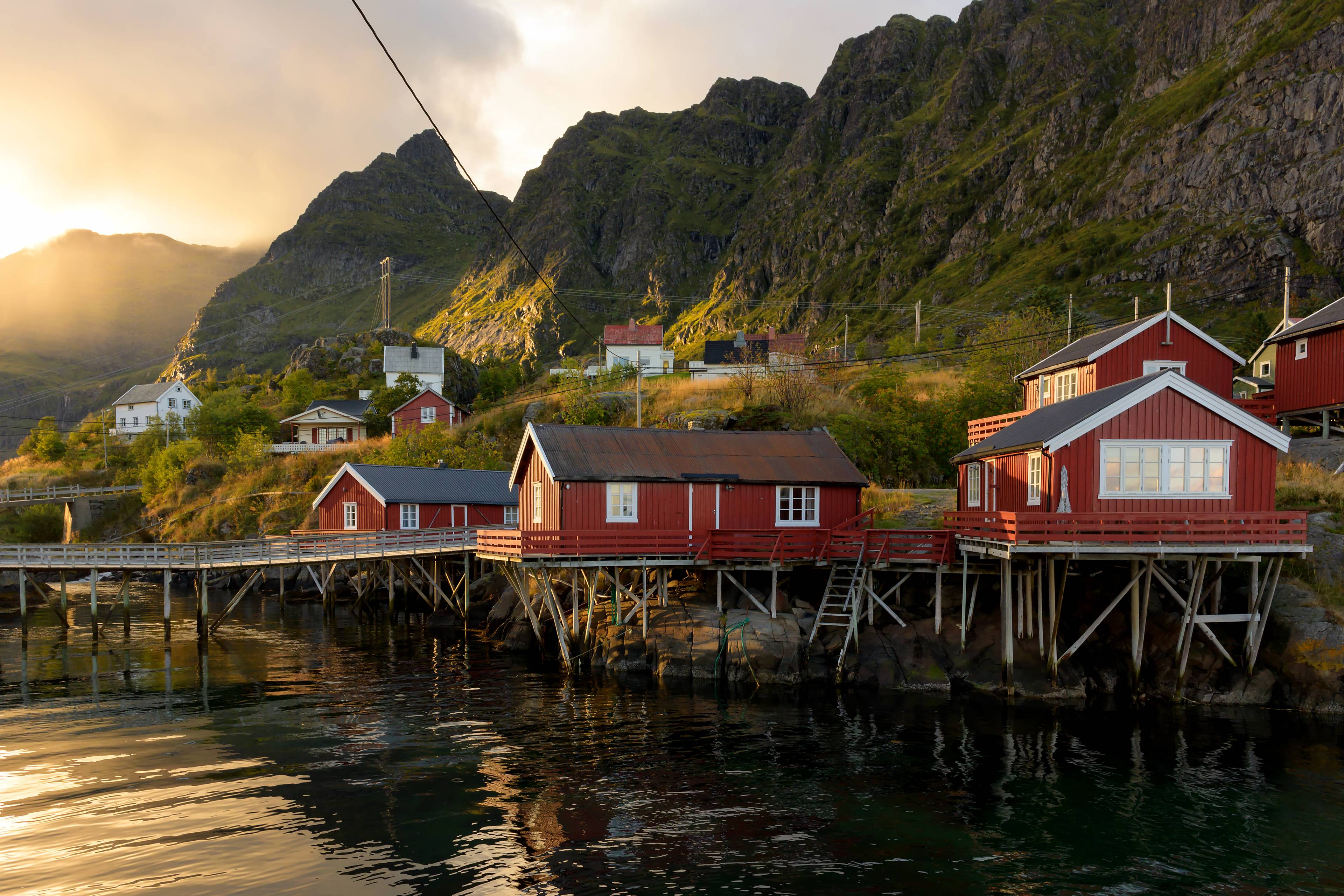 case rosse in legno palafitta norvegia
