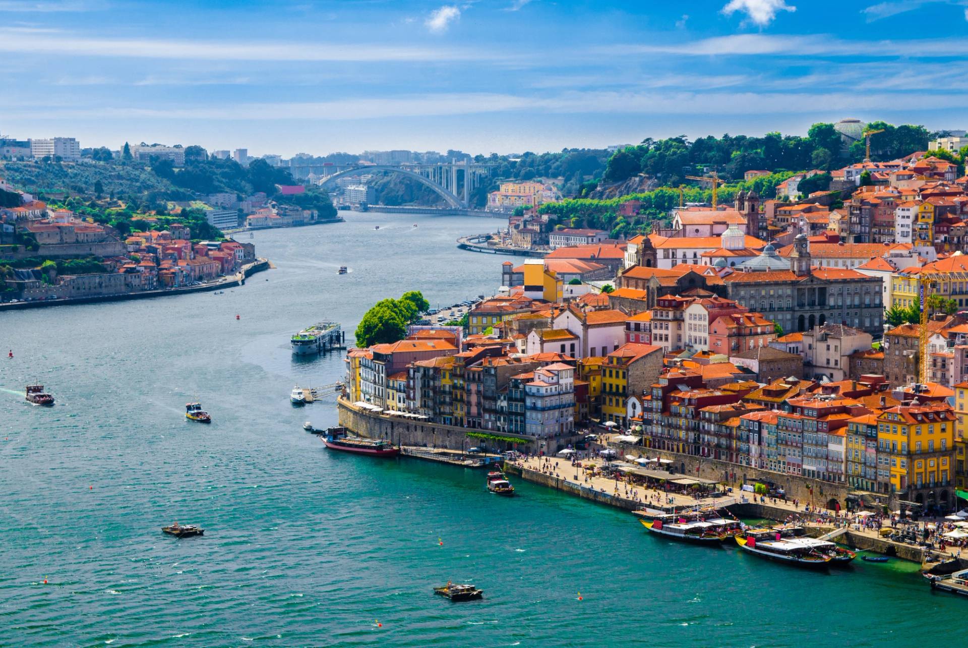 vista panoramica su oporto portogallo