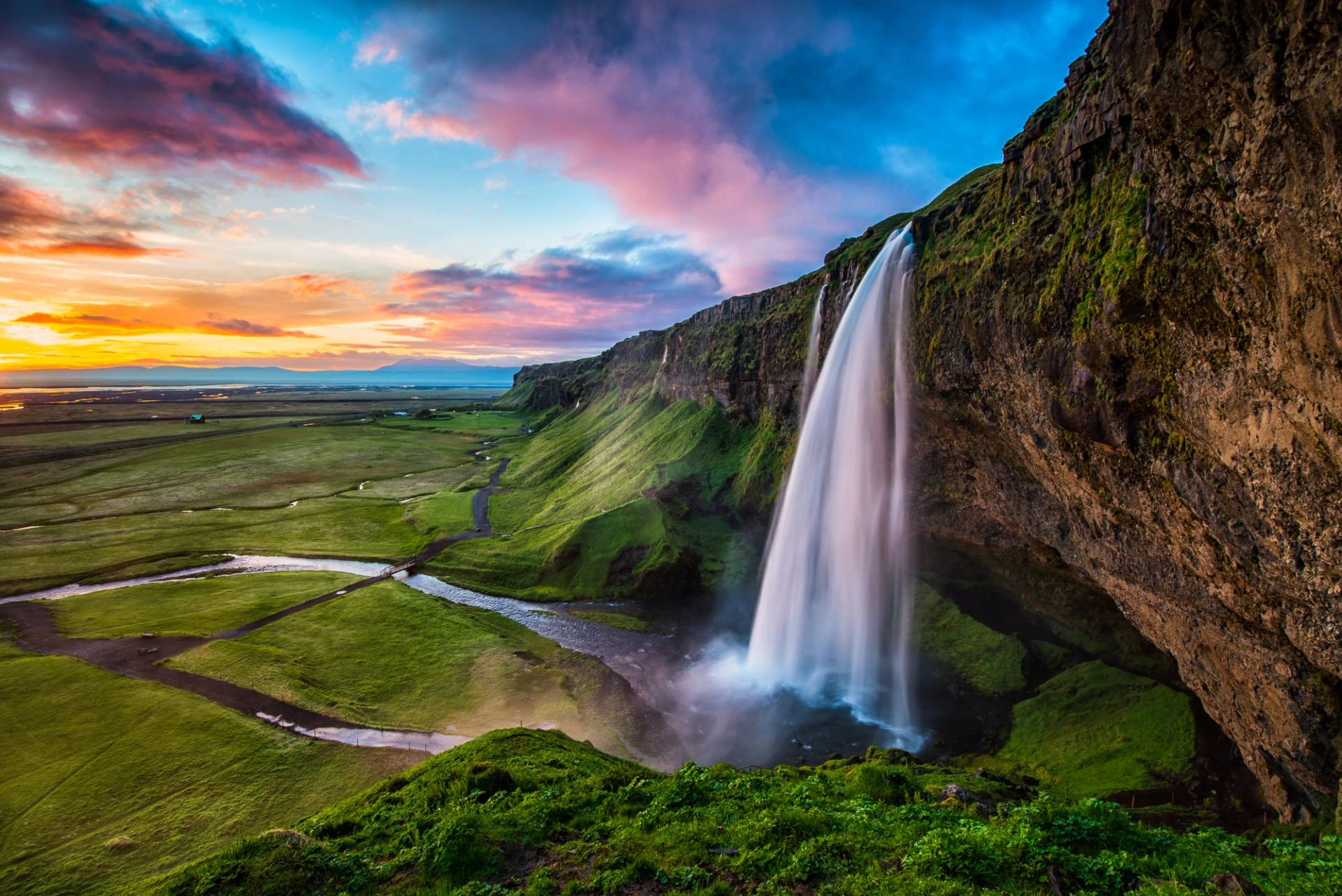 cascate di seljalandsfoss