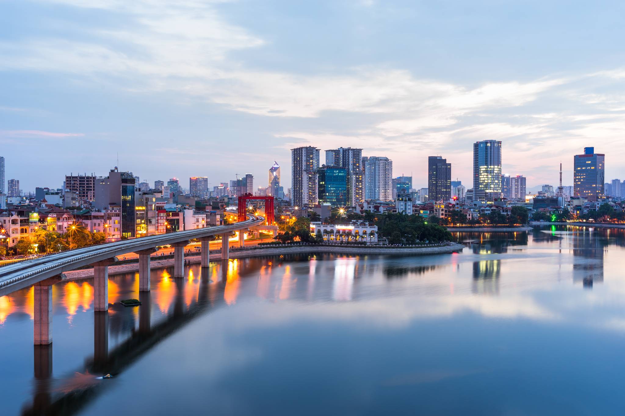 hanoi al tramonto