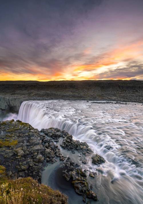 cascate con tramonto