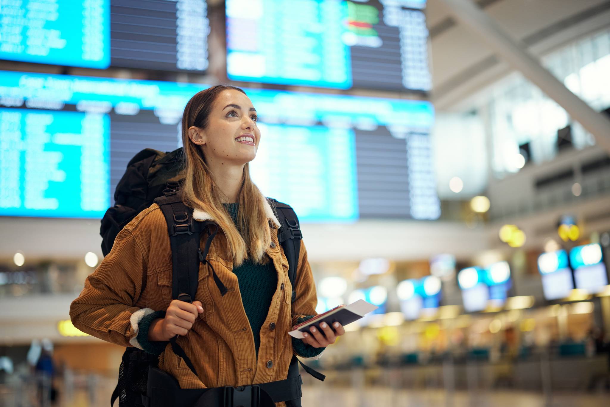 ragazza in aeroporto