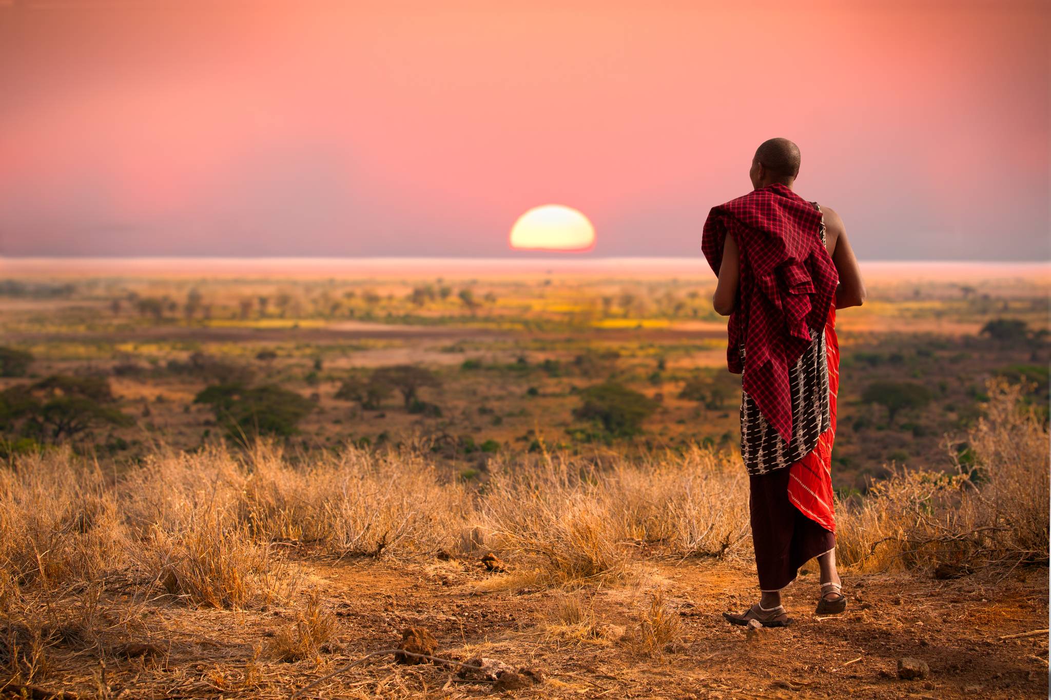 masai al tramonto in africa