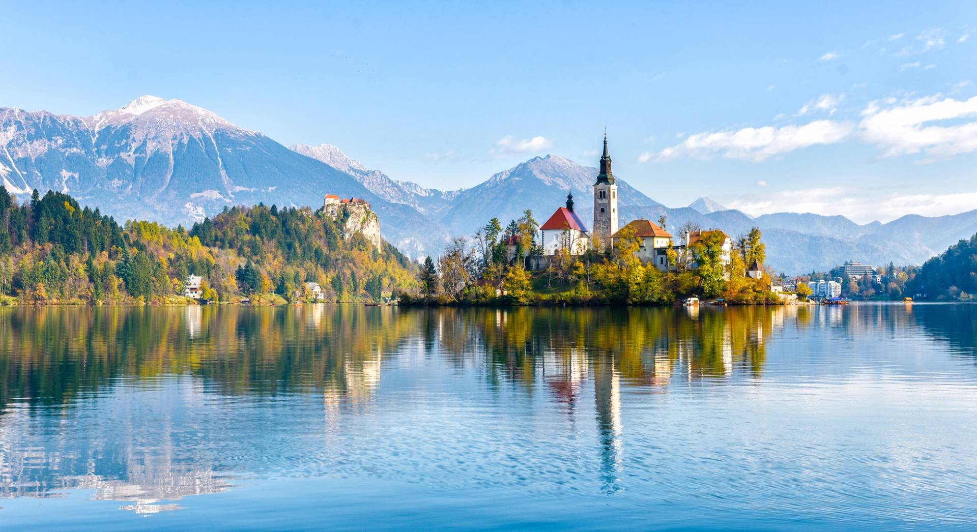 castello lago di bled tra le montagne