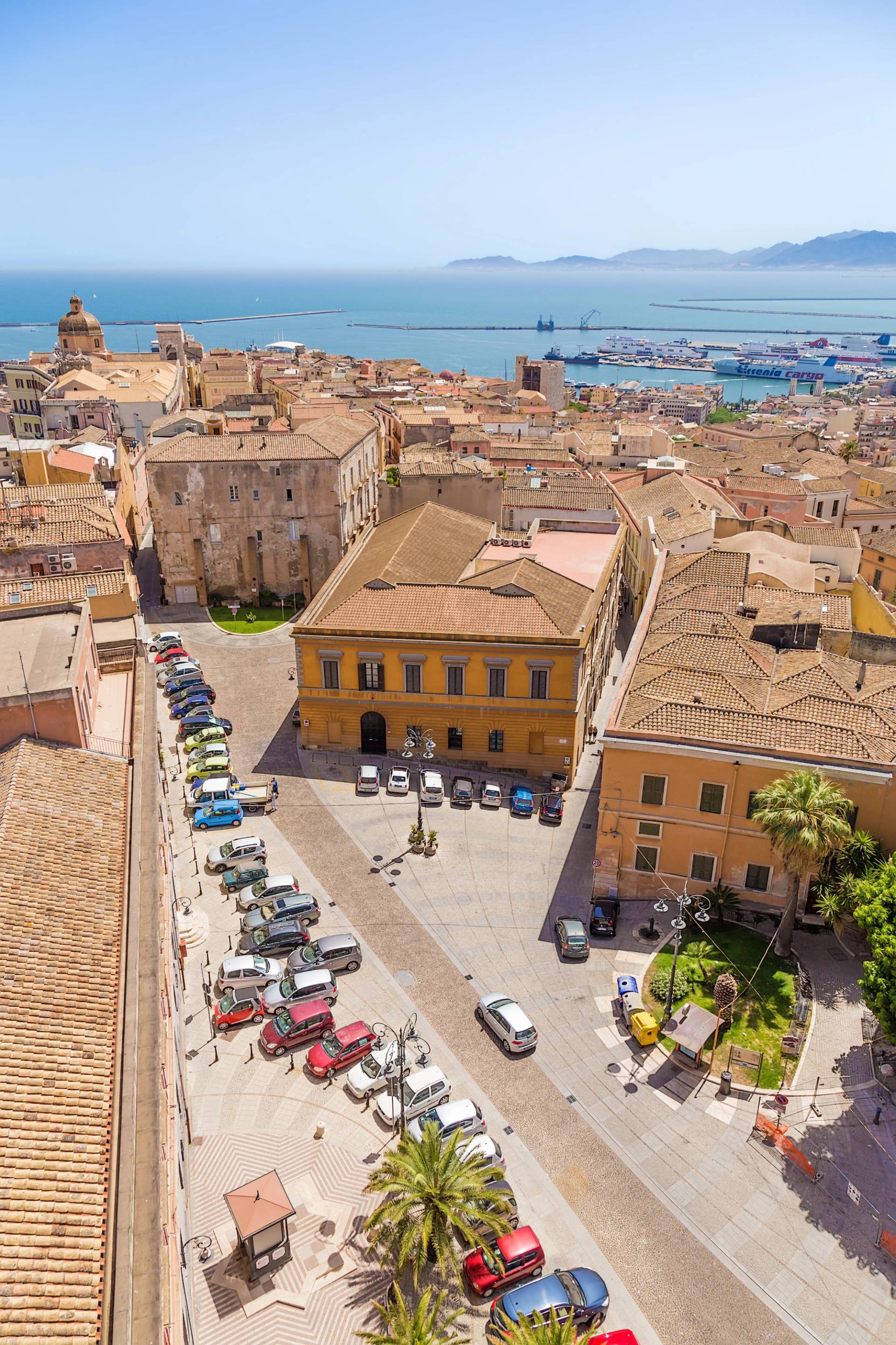 piazza olbia sera
