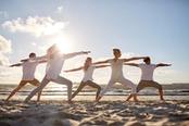 yoga sulla spiaggia a tenerife