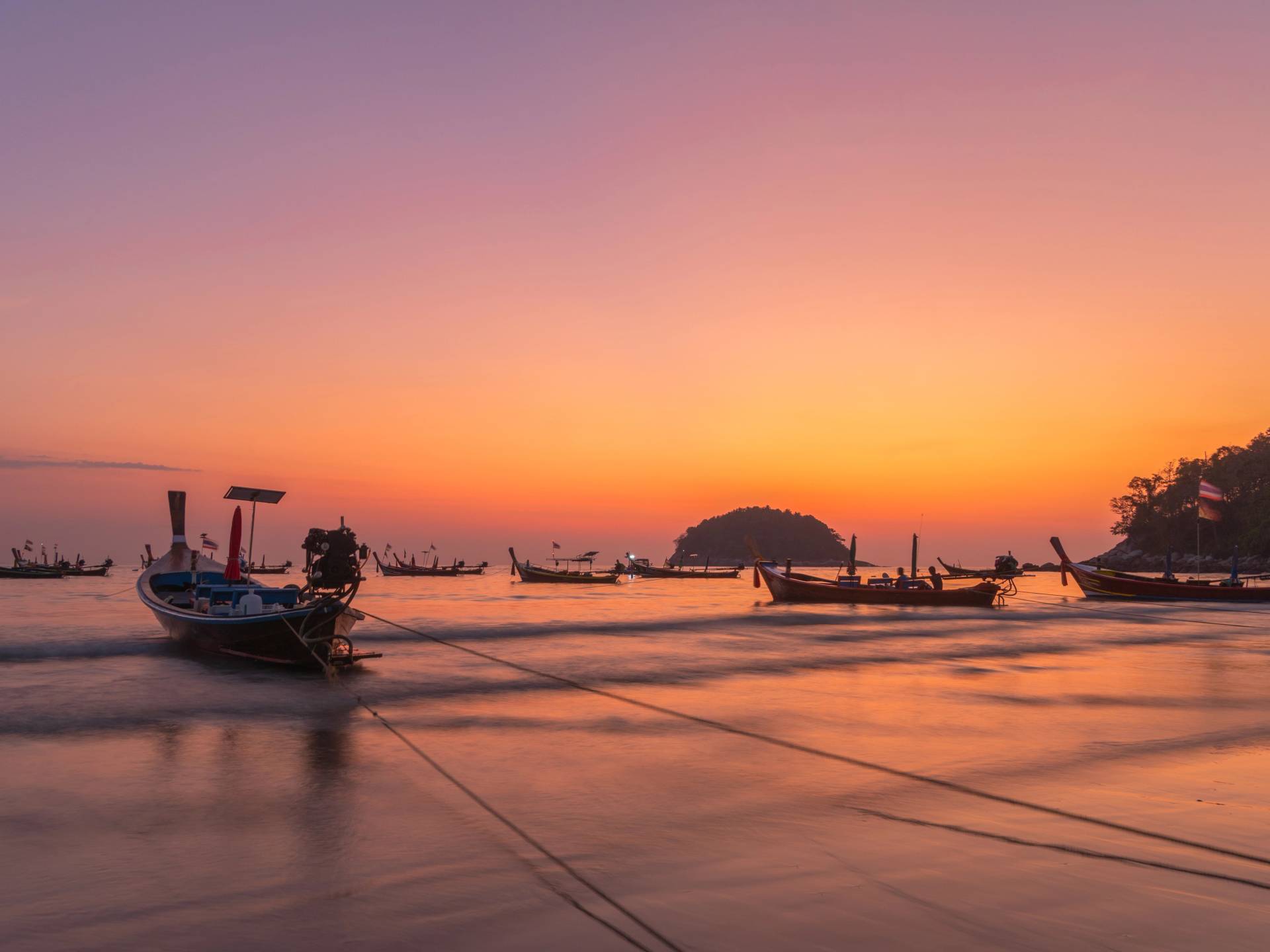 Thailandia classica con mare a Phuket cover