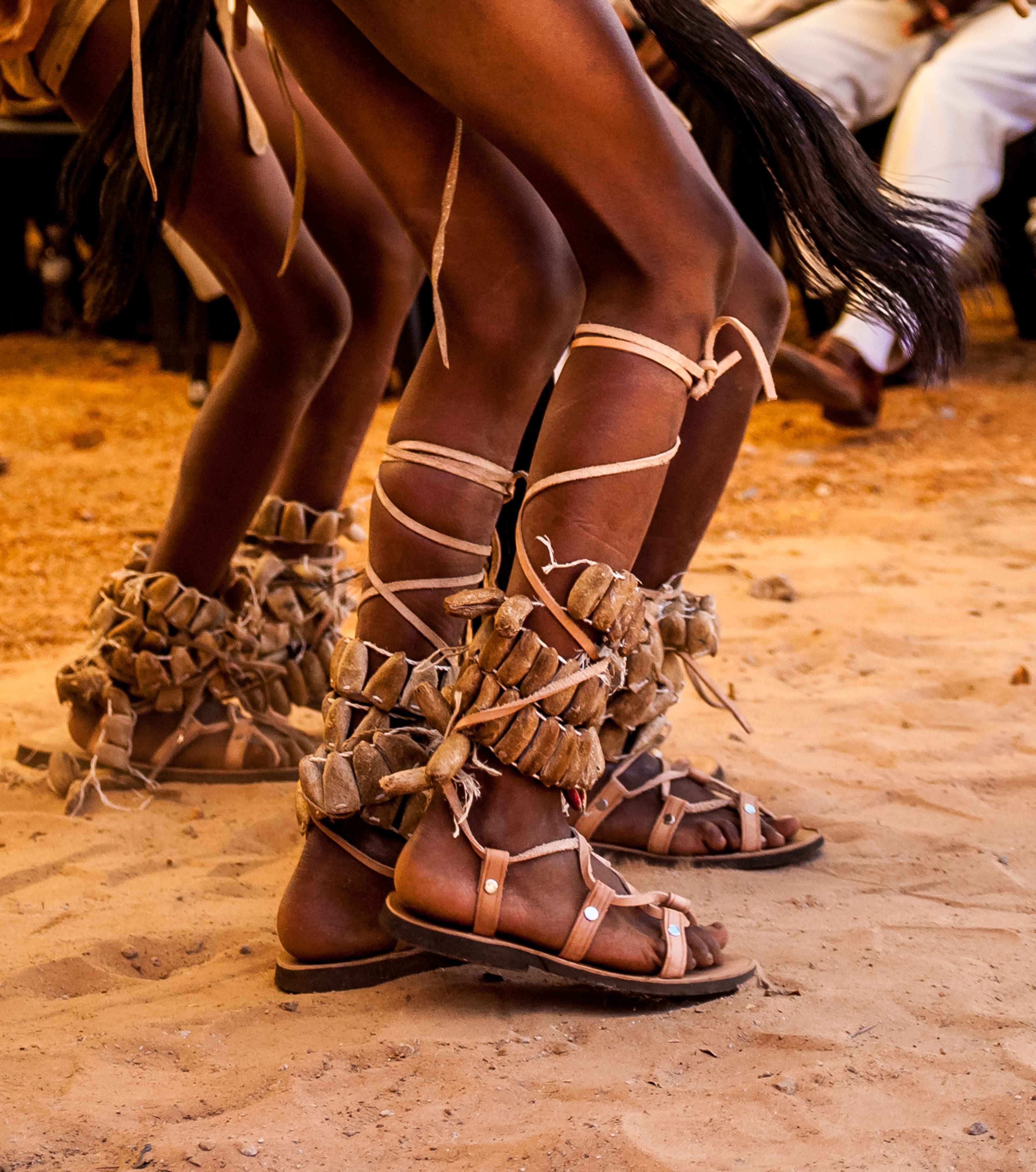 piedi di danzatori africani