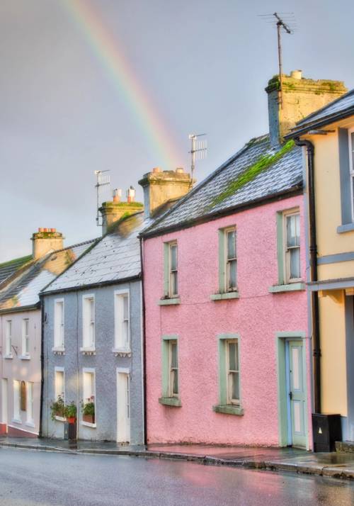 case colorate arcobaleno galway