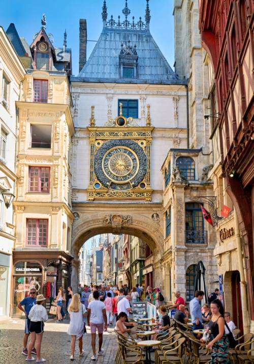 facciata di una chiesa a rouen