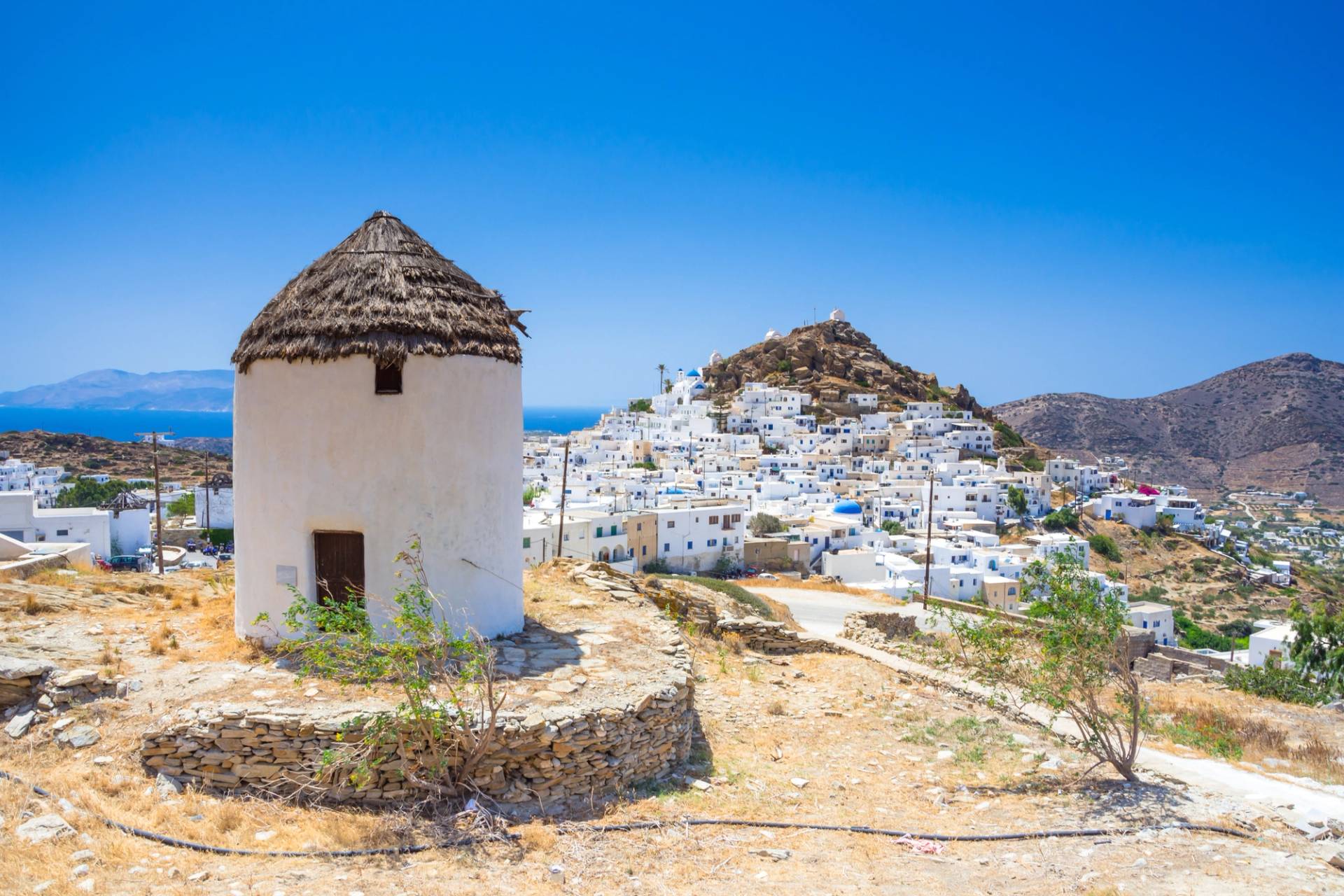 typical Greek houses