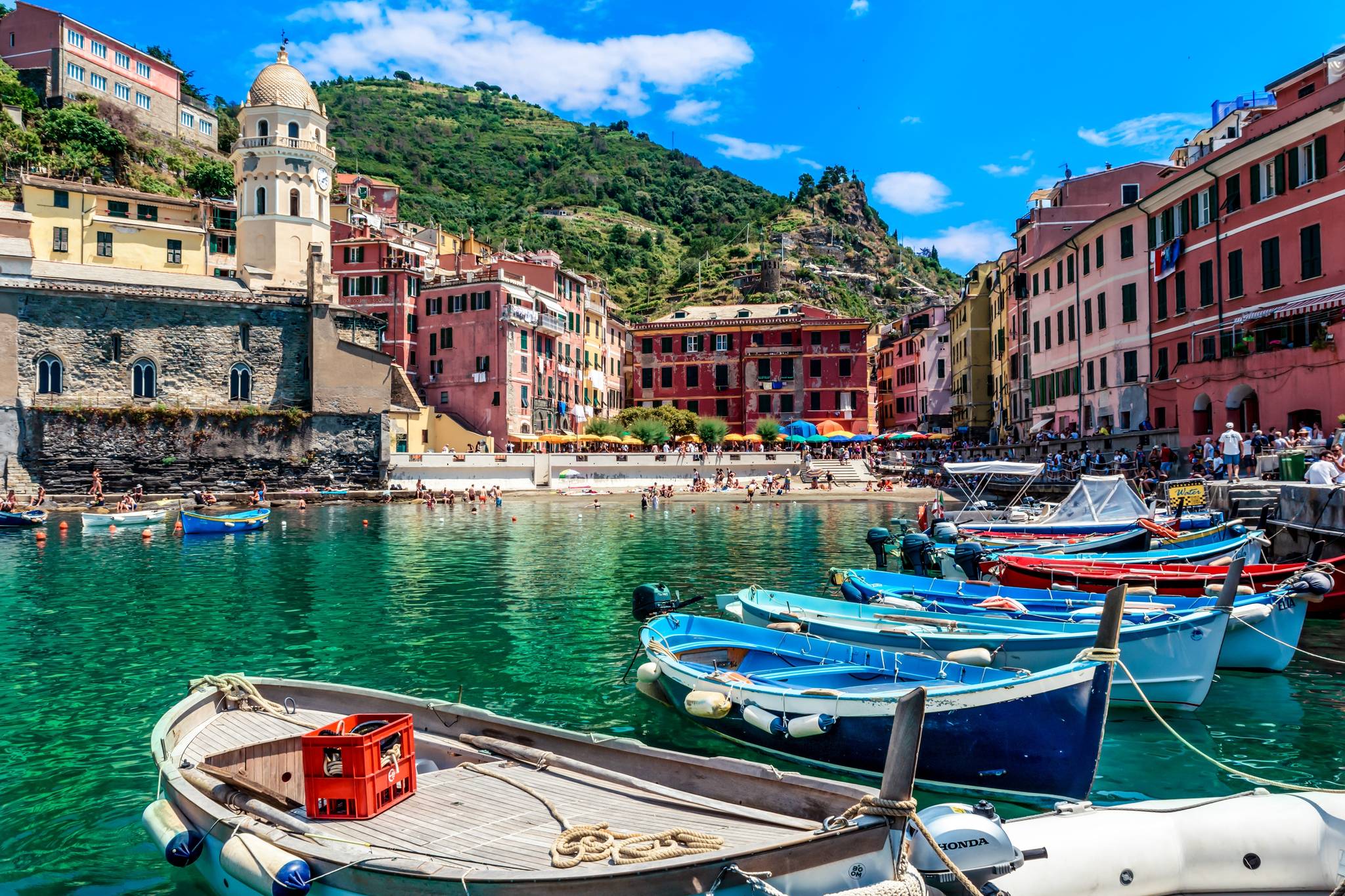 le case colorate del porto di vernazza cinque terre