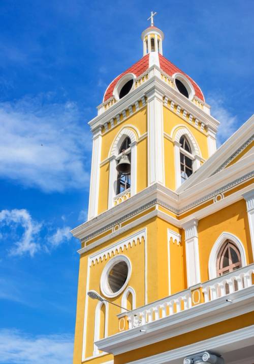 palazzo giallo a granada