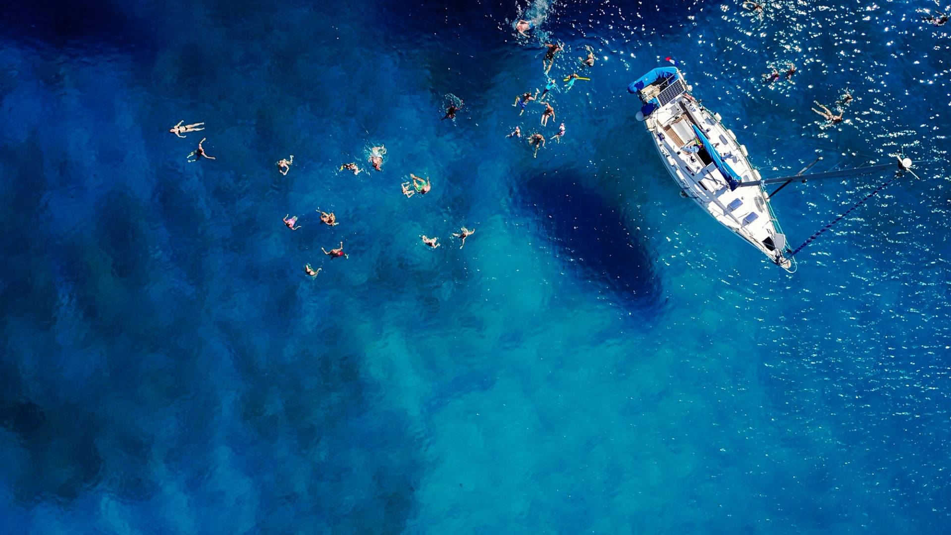 group boat holidays