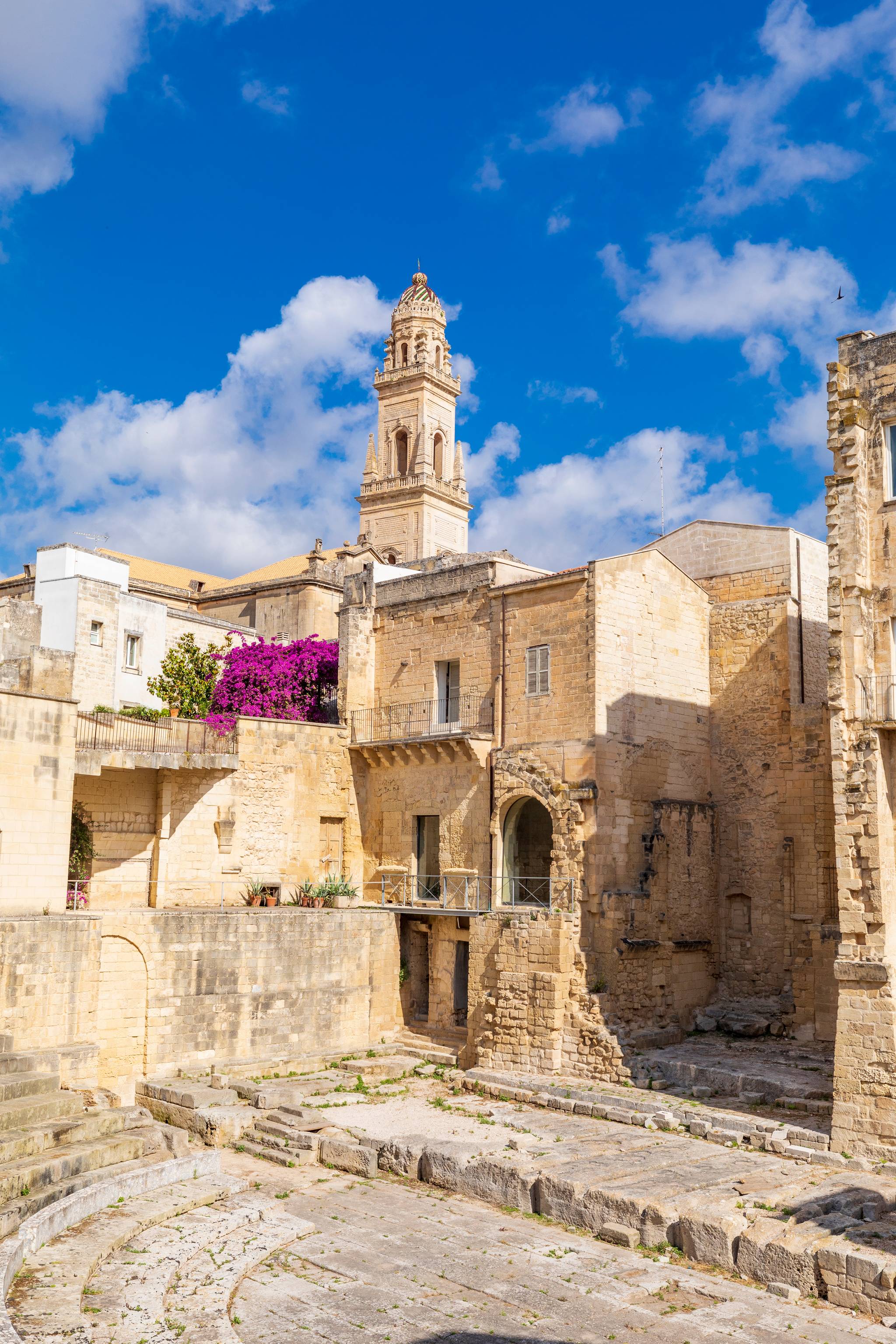 monuments in lecce