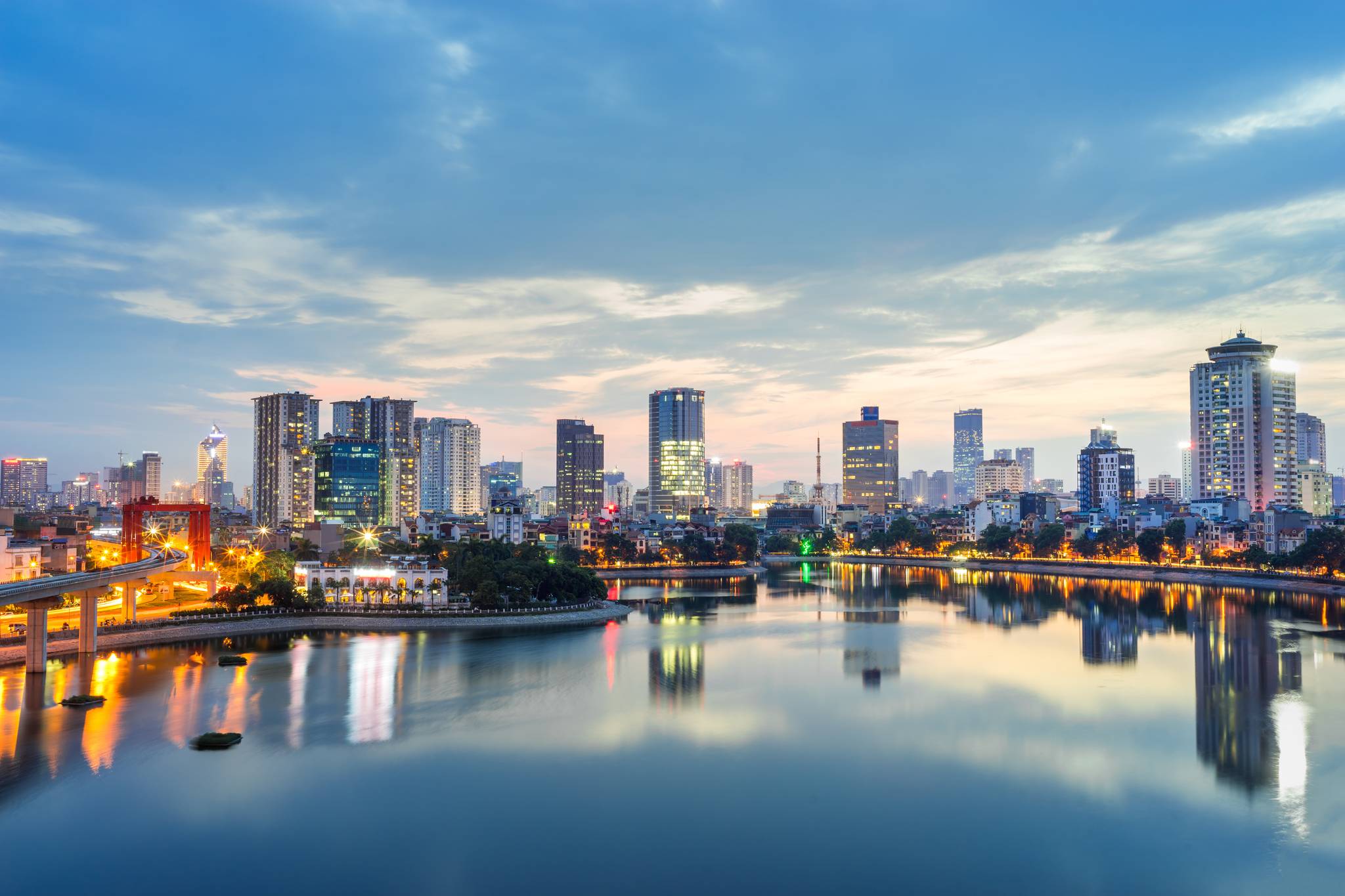 hanoi al tramonto