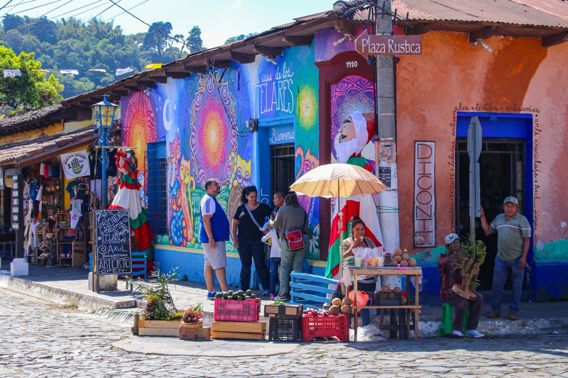 El Salvador Street