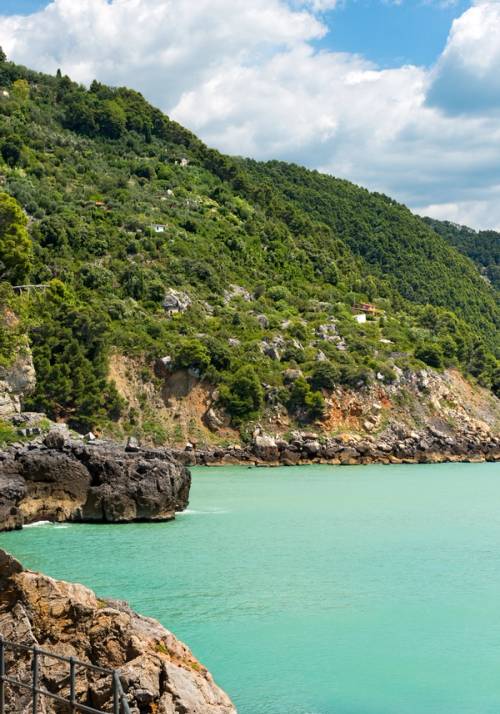 sea in gulf of poets