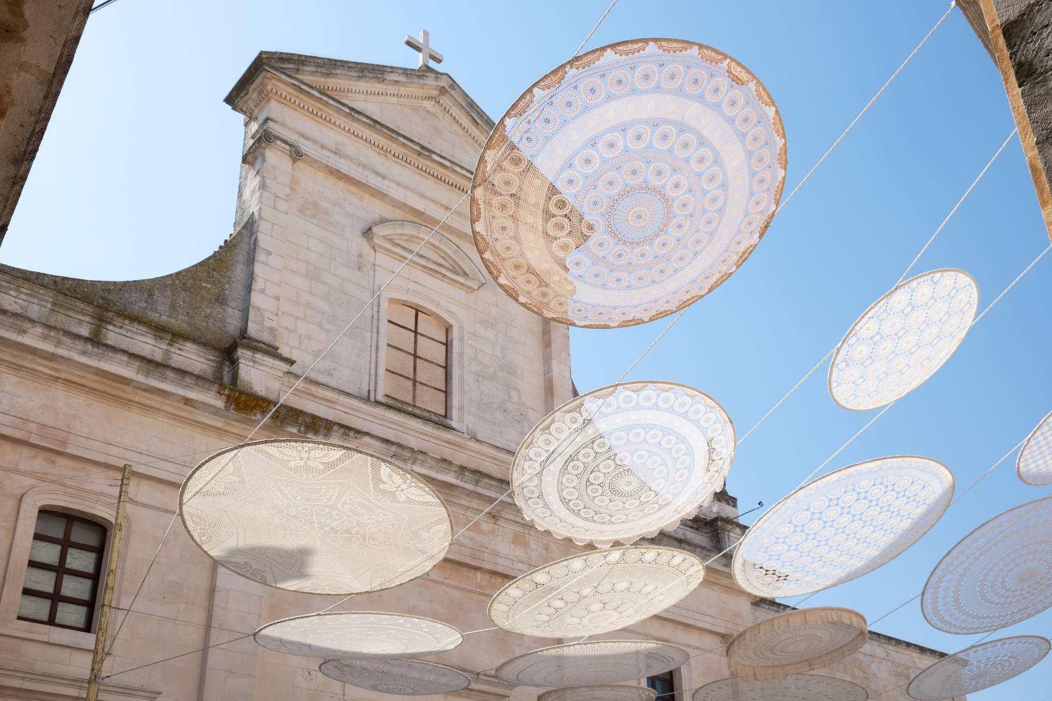 decorazioni in pizzo a cisternino in puglia