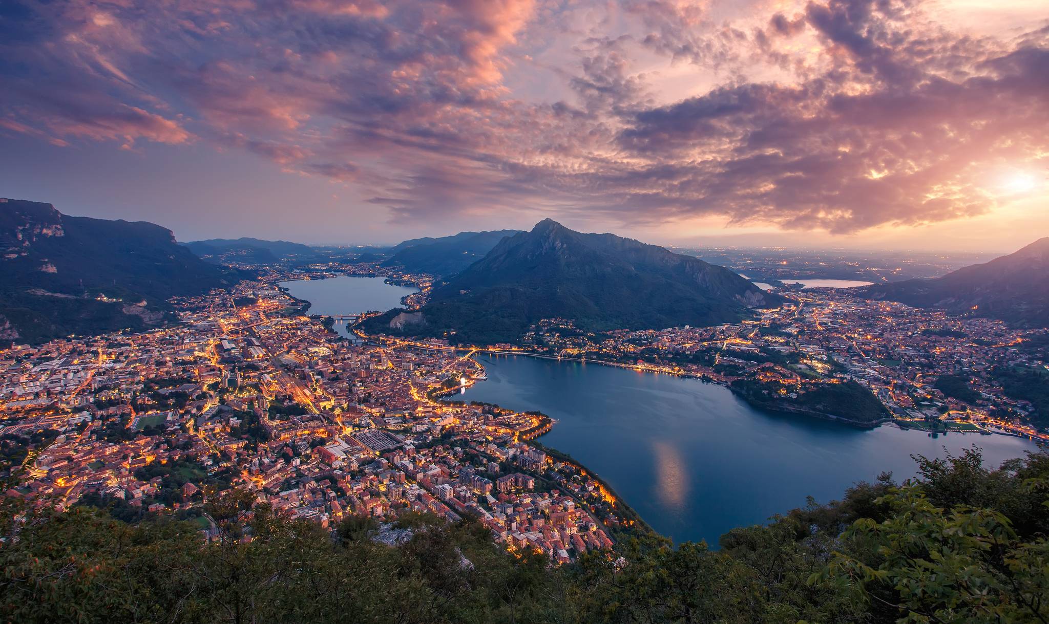 lake como panoramic view