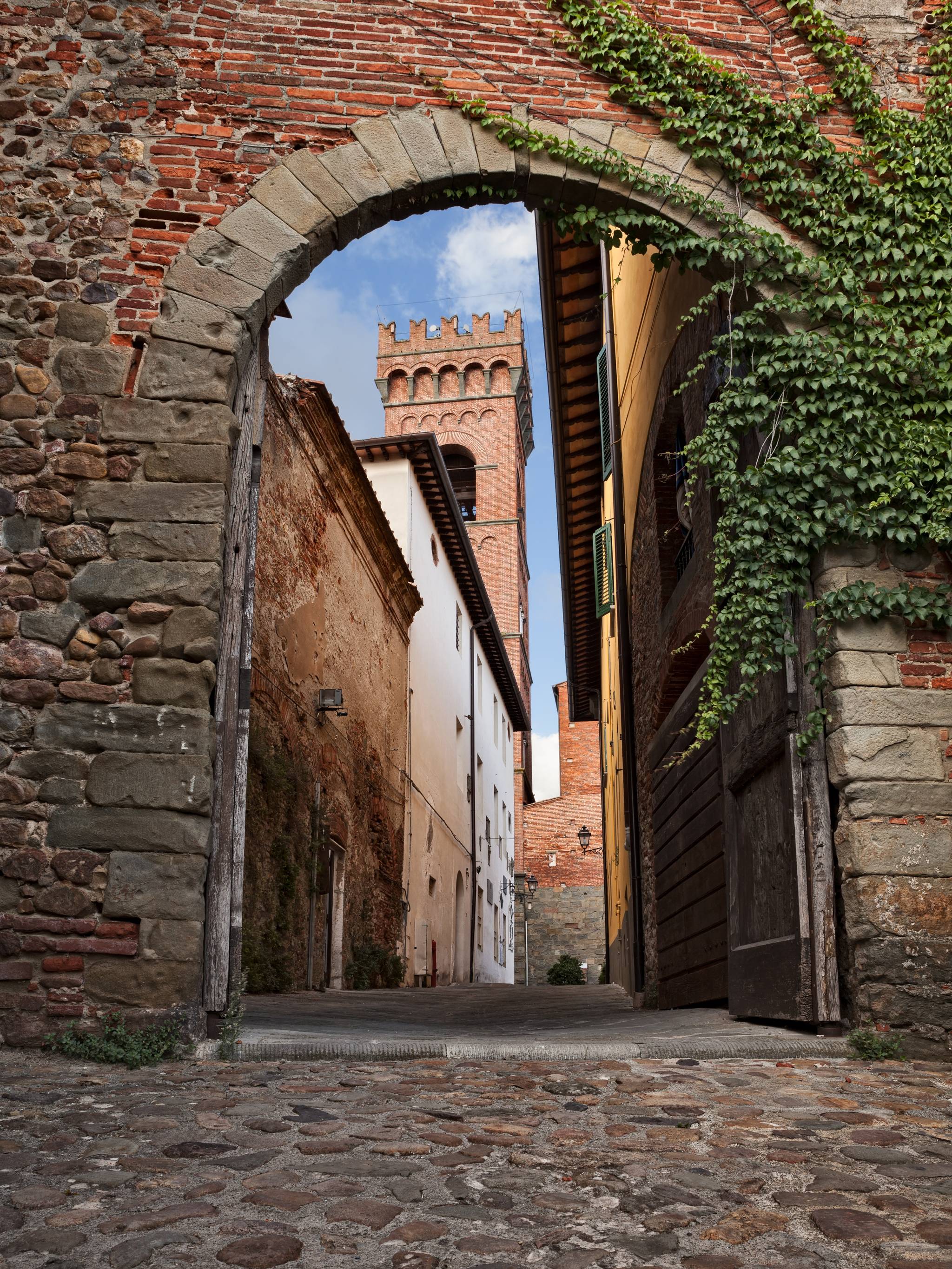 street in montecarlo lucca