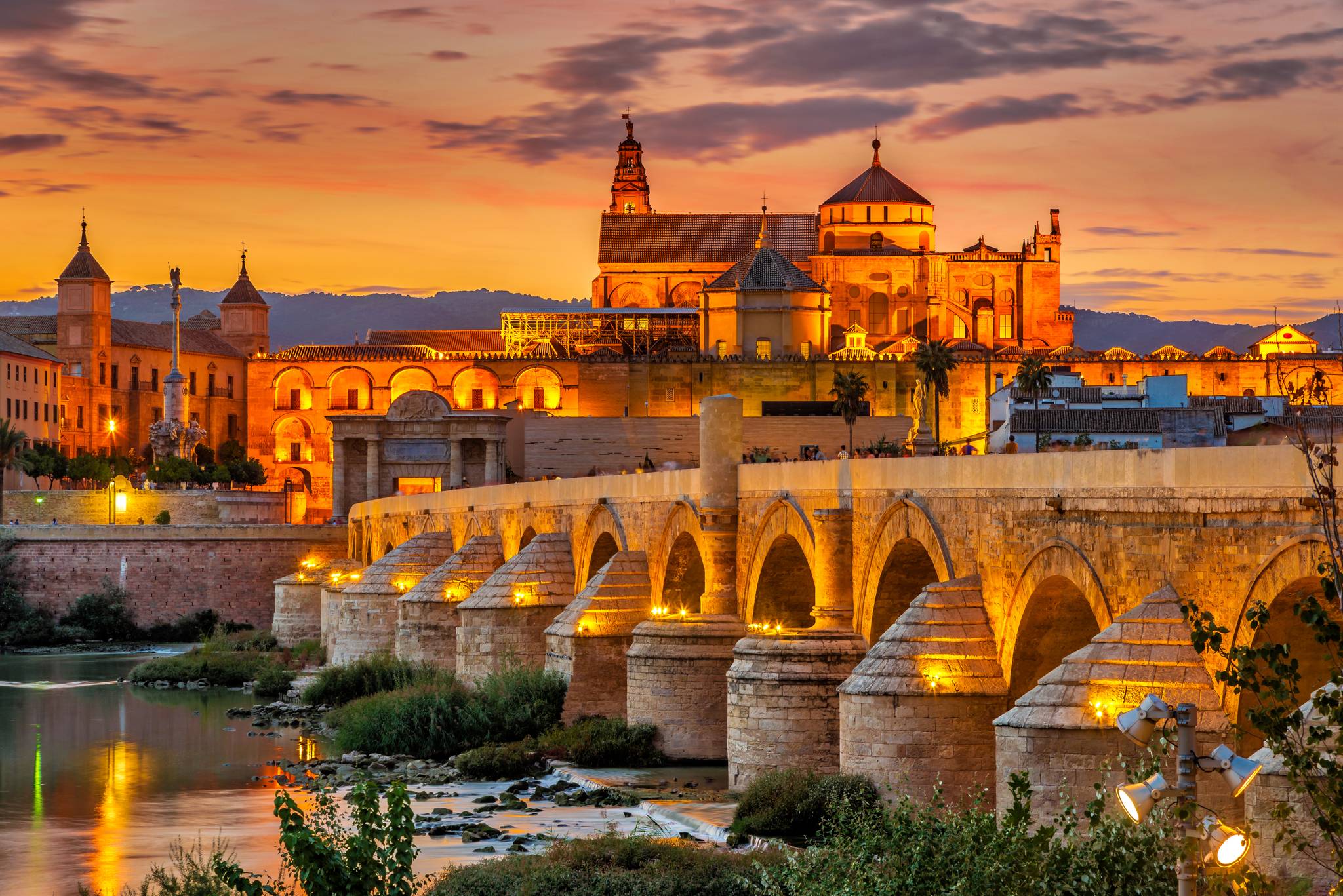 panorama al tramonto della citta di cordoba
