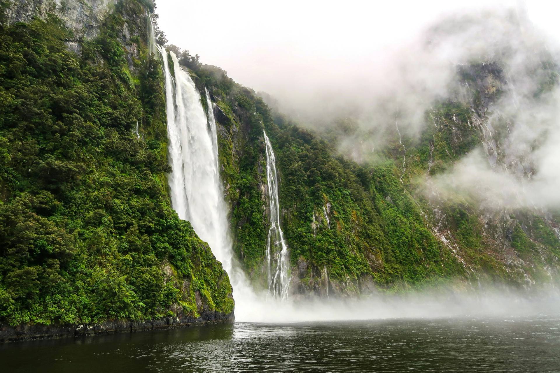 cascate milford
